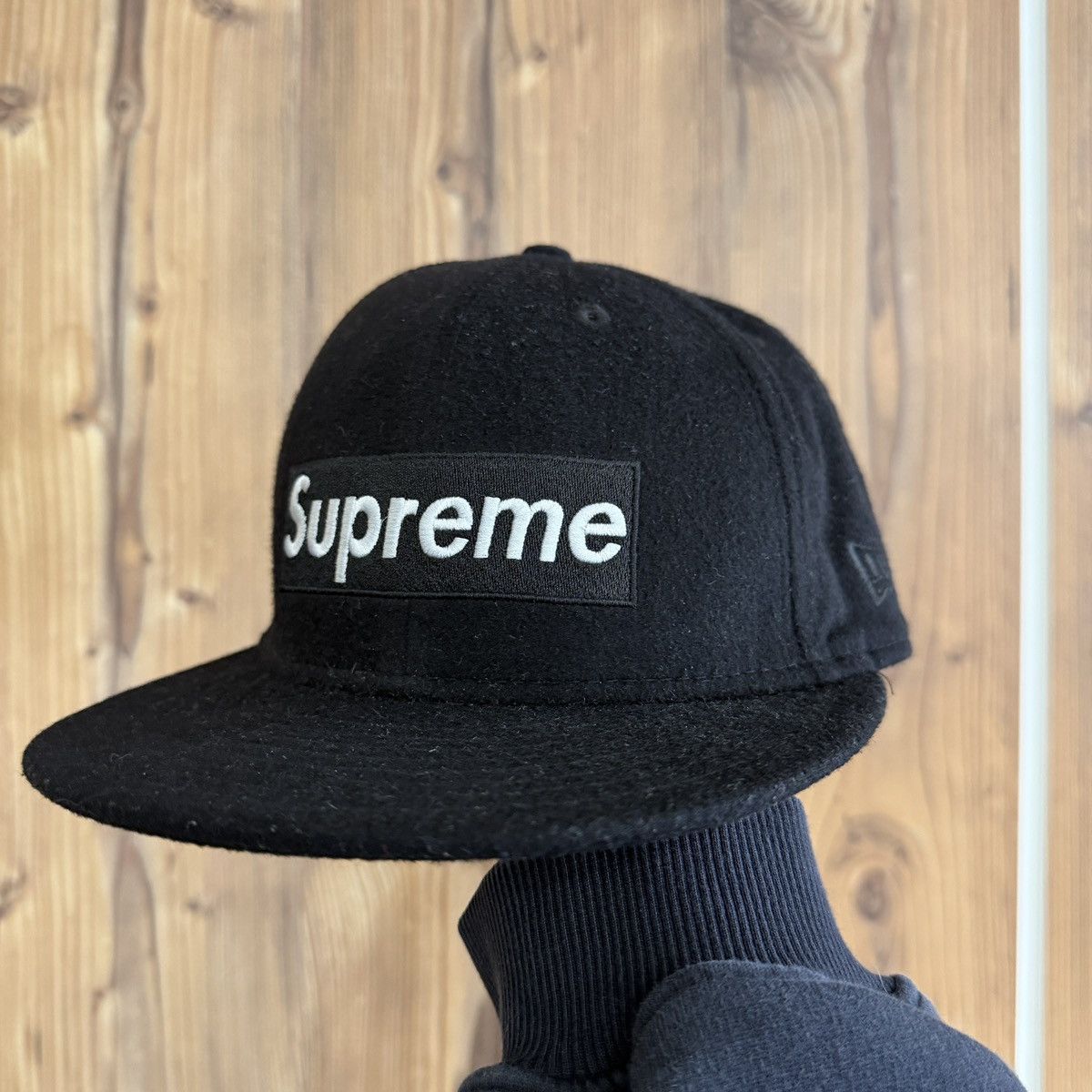 Supreme Supreme New Era Logo Hat Fitted Cap 7 1/4 Size 28 - 2 Thumbnail