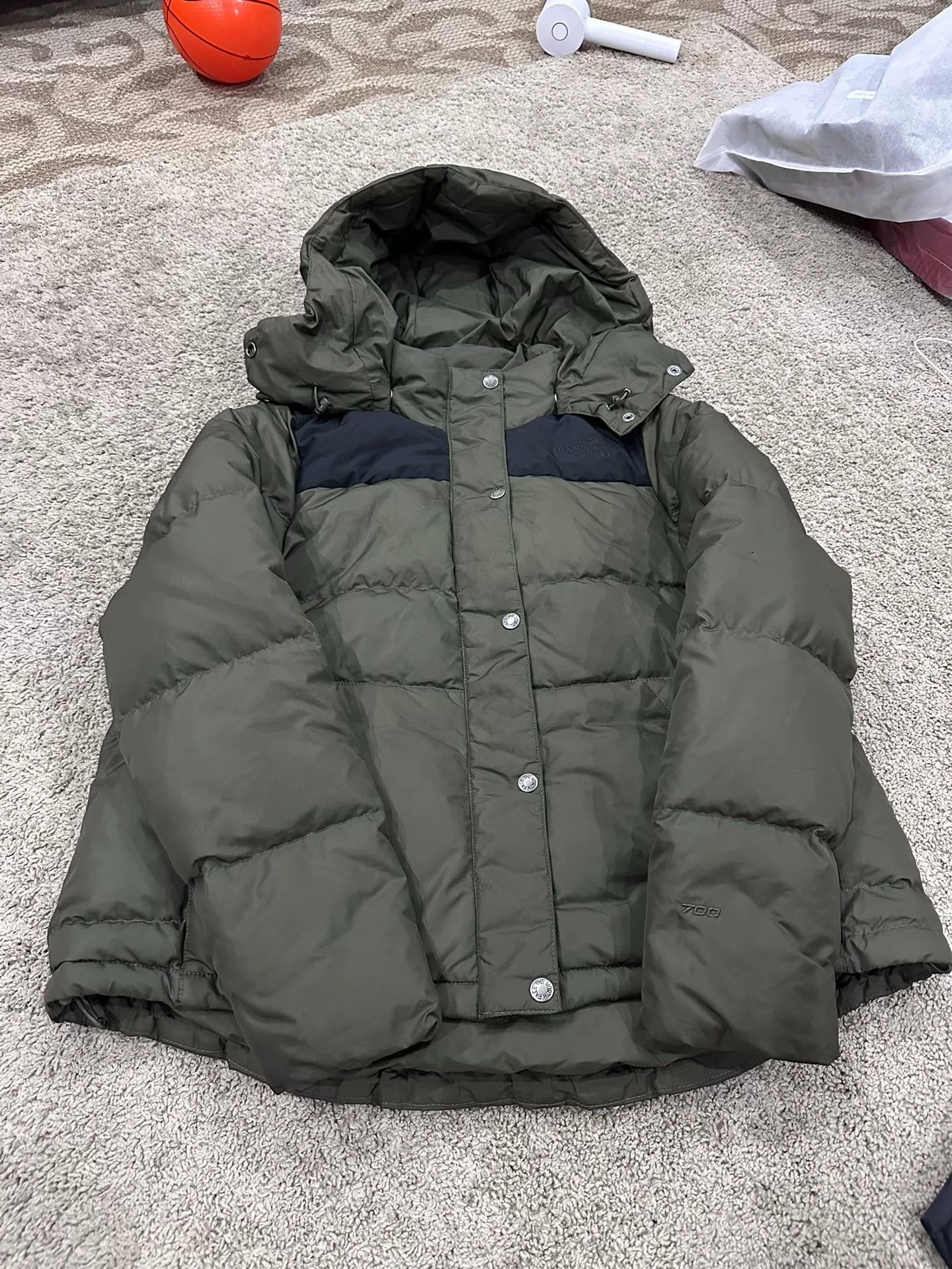 The North Face The North Face Women's Winter Down Jacket Size L / US 10 / IT 46 - 1 Thumbnail