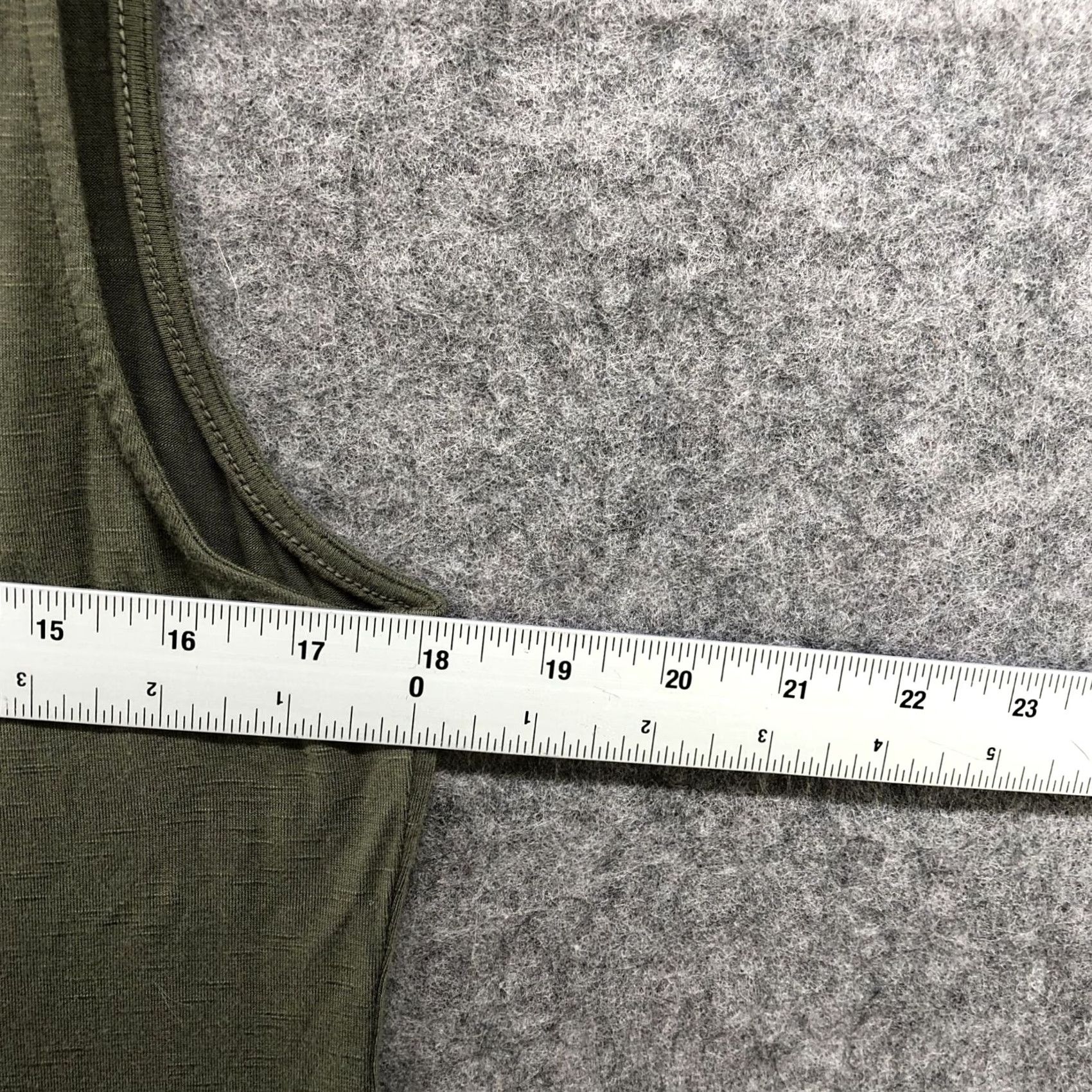 White House Black Market White House Black Market Tank Top Womens M Green Jersey Knit Chiffon Hem Shirttail? Size M / US 6-8 / IT 42-44 - 7 Thumbnail