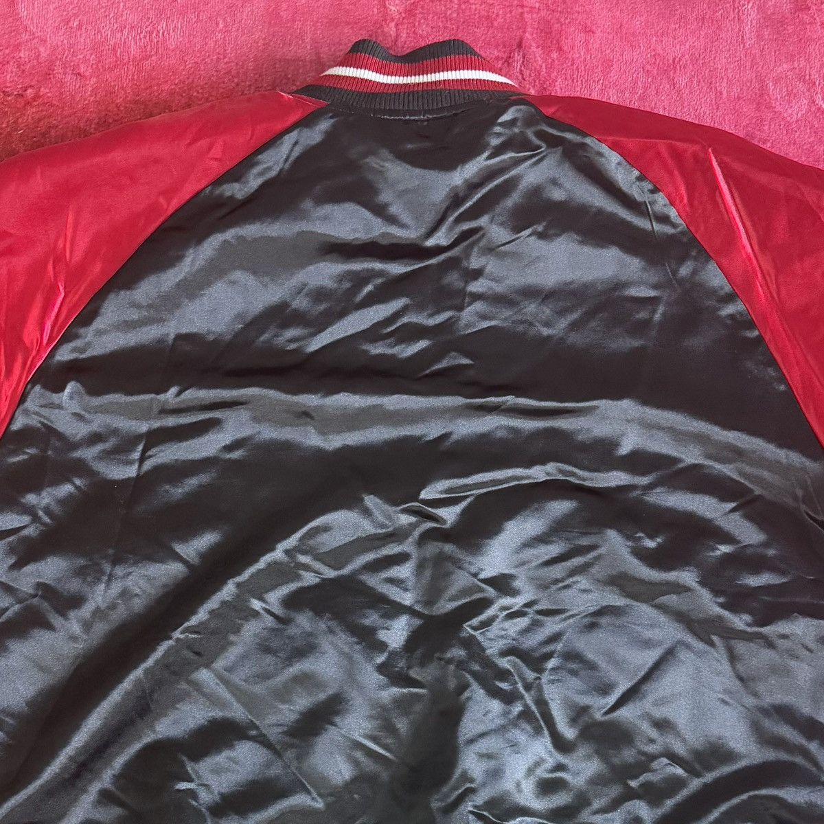 Mitchell & Ness Bulls Satin Jacket XXL Mitchell & Ness Hardwood Classics 🏀 Size US XXL / EU 58 / 5 - 4 Thumbnail