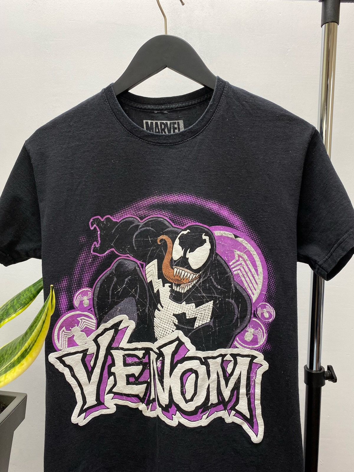 DC Comics × Marvel Comics Marvel Venom Graphic Big Logo T Shirt Size US L / EU 52-54 / 3 - 9 Thumbnail