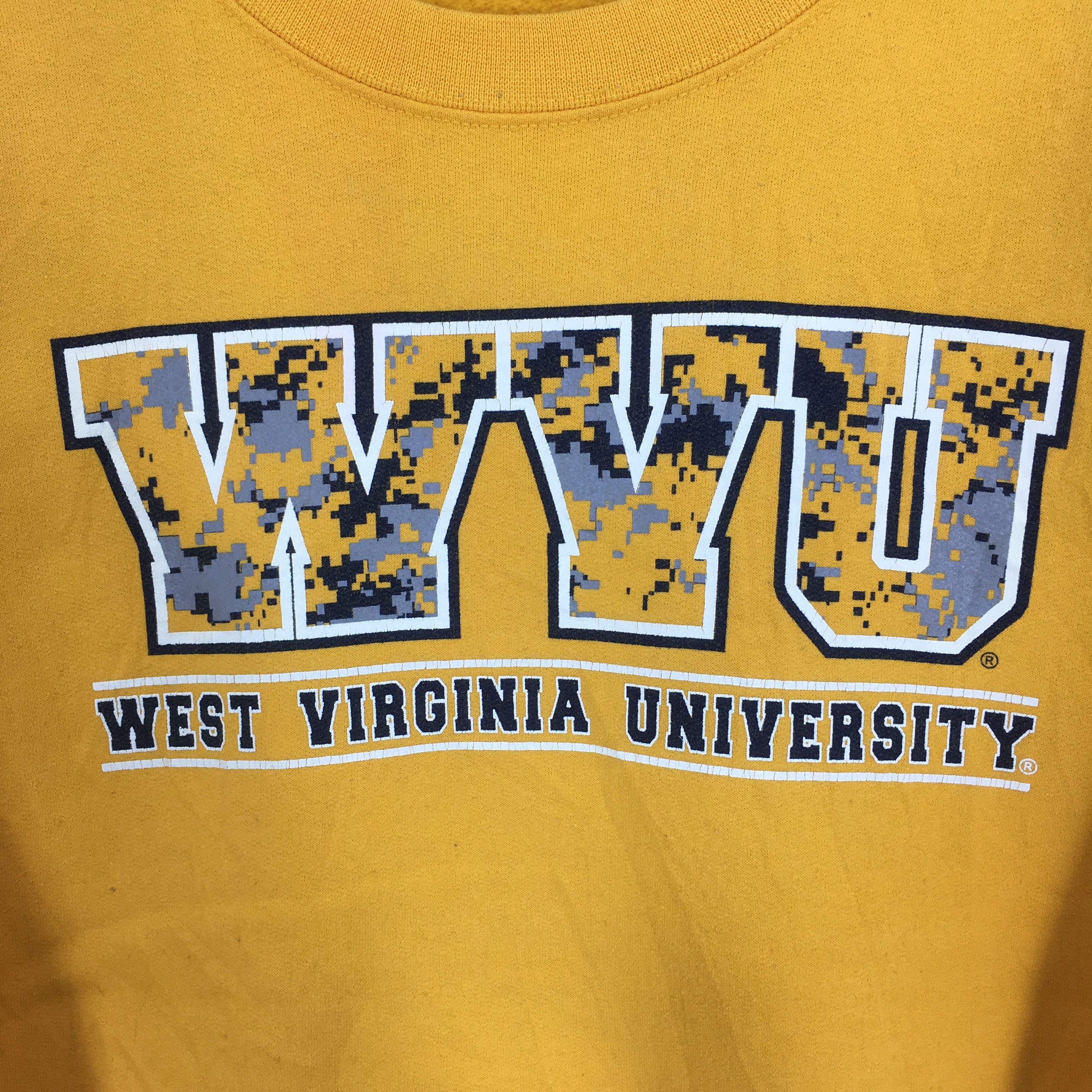Vintage Vintage West Virginia University Yellow - 274 Size US M / EU 48-50 / 2 - 4 Thumbnail