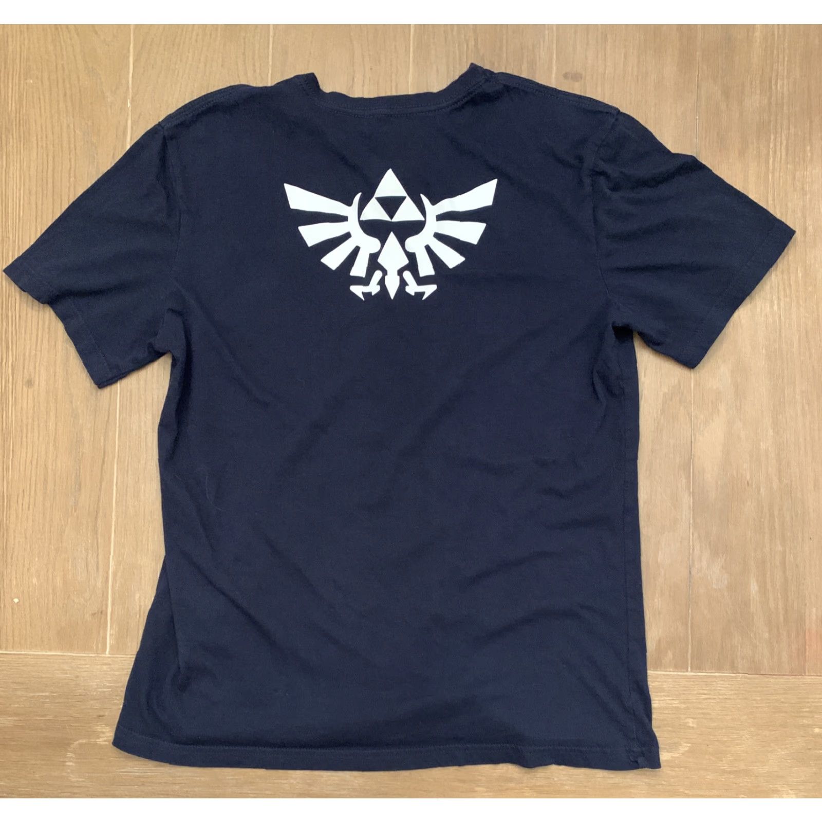 Tommy Hilfiger VINTAGE Tommy Hilfiger Triforce Zelda Shirt M Men's Blue T-Shirt with 90s/Concert vibe? Size US M / EU 48-50 / 2 - 5 Thumbnail
