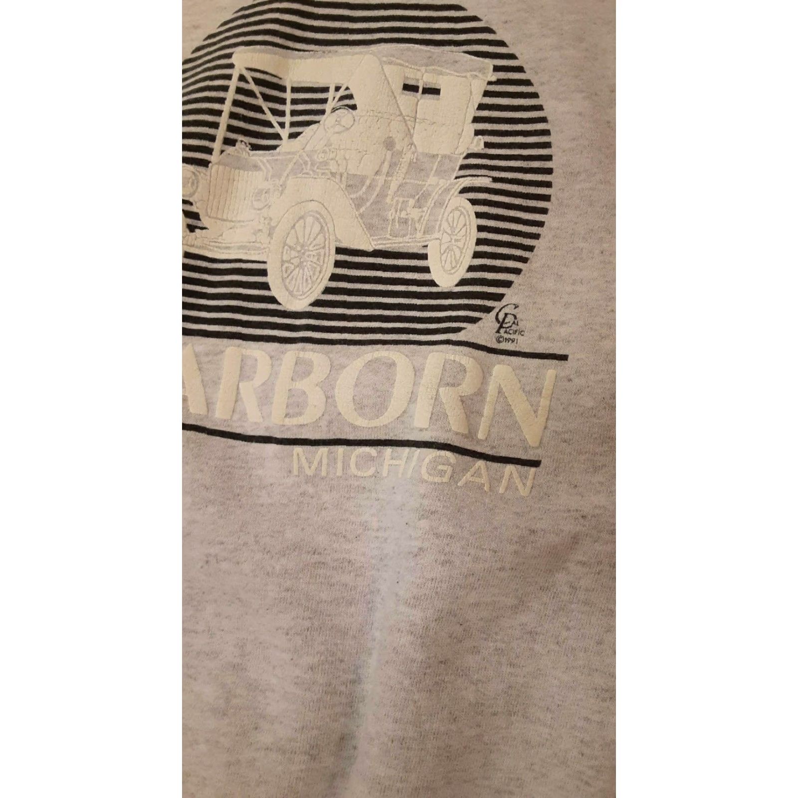 4SDESIGNS VINTAGE Dearborn Michigan Sweatshirt Pacific Designs gray 1991 L/XL Men Long Sleeve Shirt XL Gray Mens 1991 Size US XL / EU 56 / 4 - 5 Thumbnail