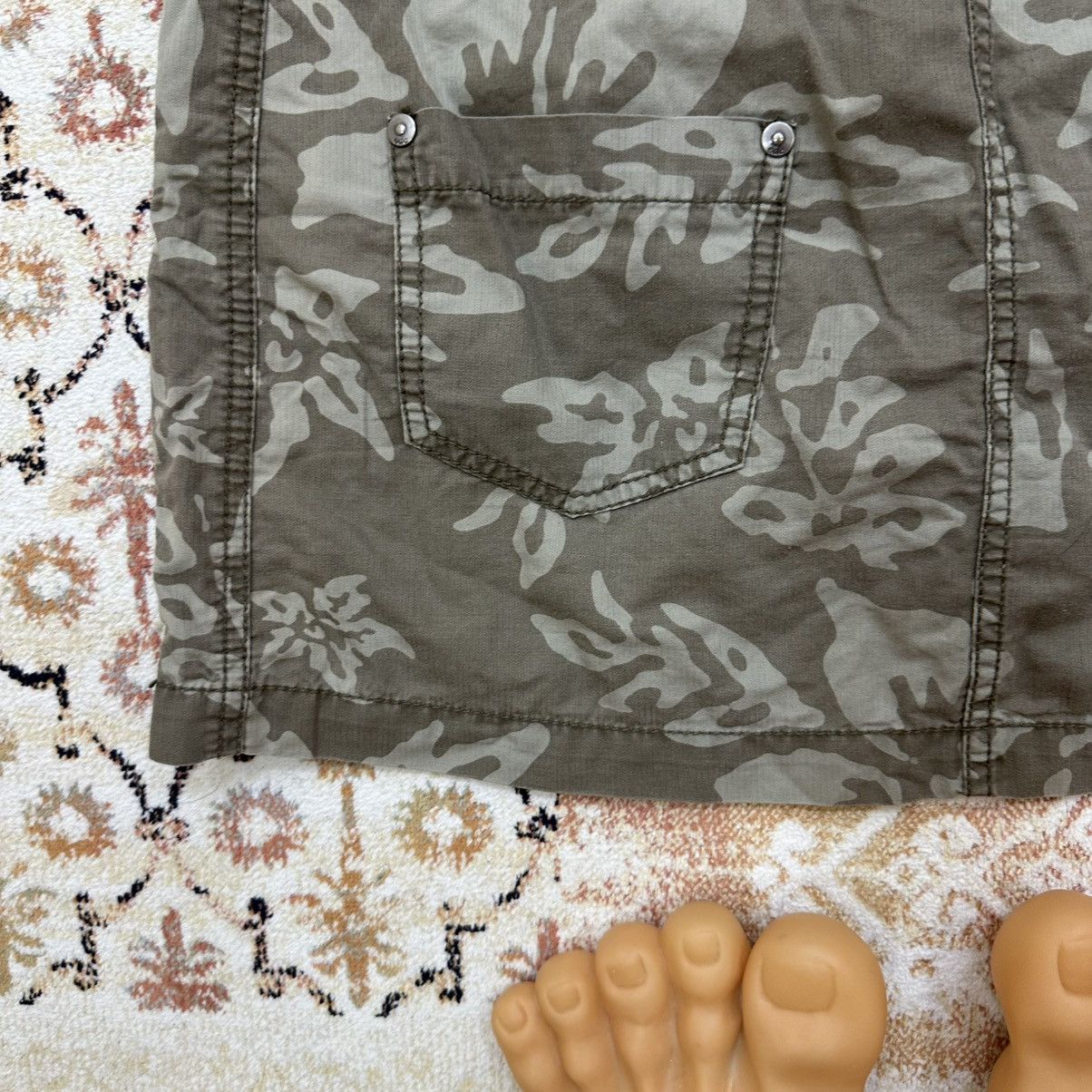 If Six Was Nine Vintage Japanese Style Mini Skirt Camo Hype Grunge Y2K 00s Size 25" / US 0 / IT 36 - 9 Thumbnail