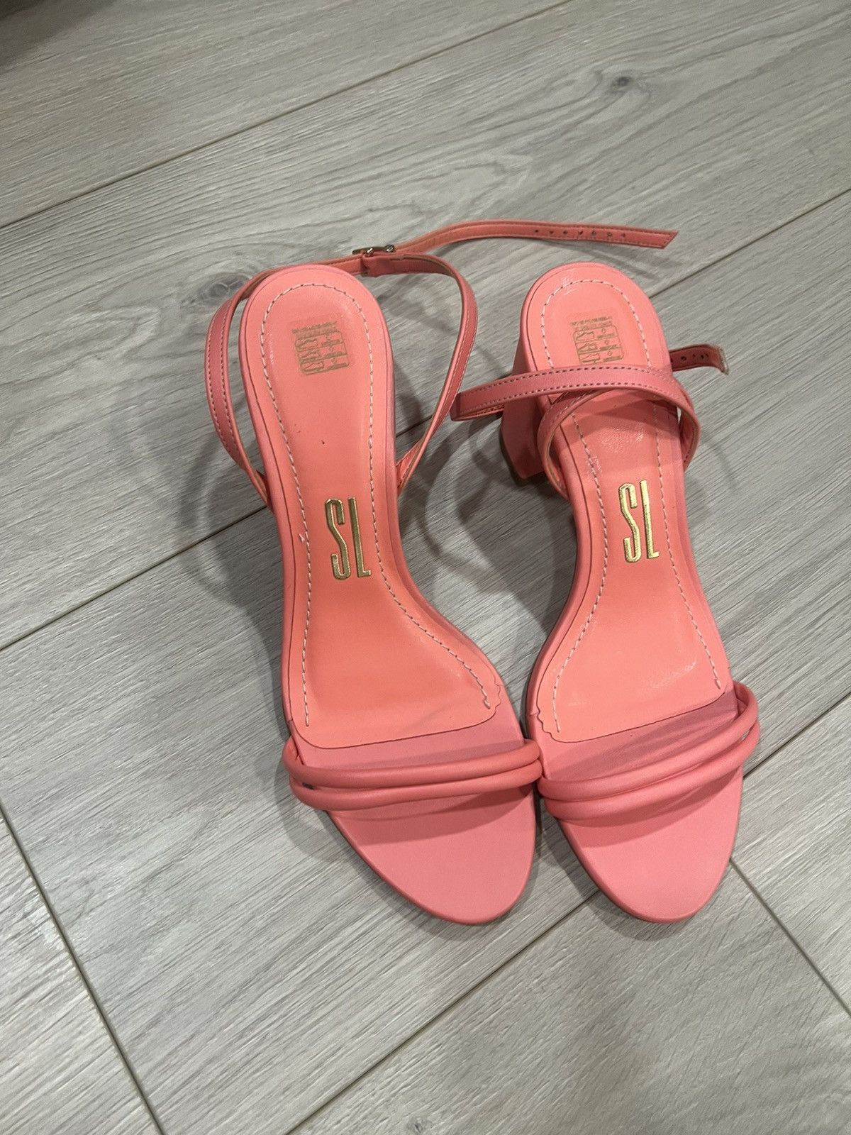 Other Santa Lola heels from brazil never worn Size US 7 / IT 37 - 1 Thumbnail