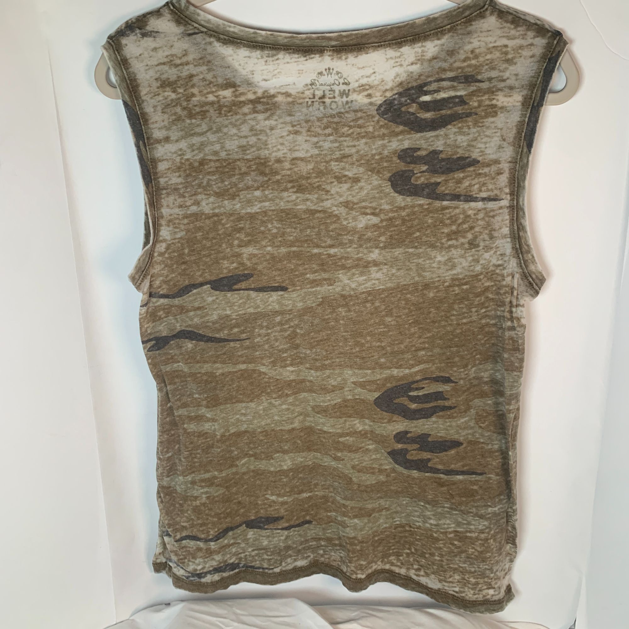 Vintage Vintage Well Worn Women's Camo Tank Top Sz M Size M / US 6-8 / IT 42-44 - 2 Thumbnail