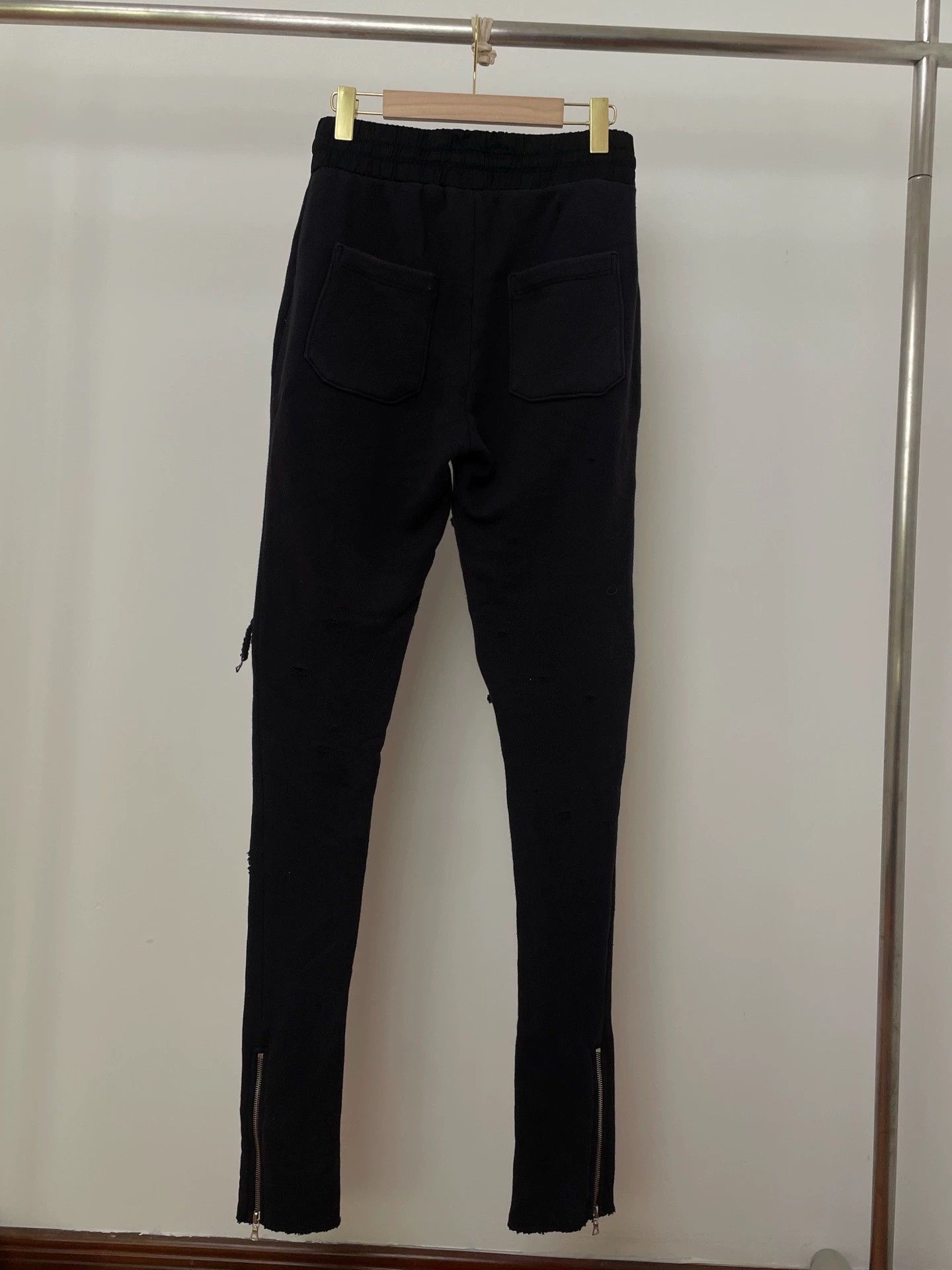 Amiri Amiri Distressed Ripped Jeans M NWT Size US 32 / EU 48 - 2 Thumbnail