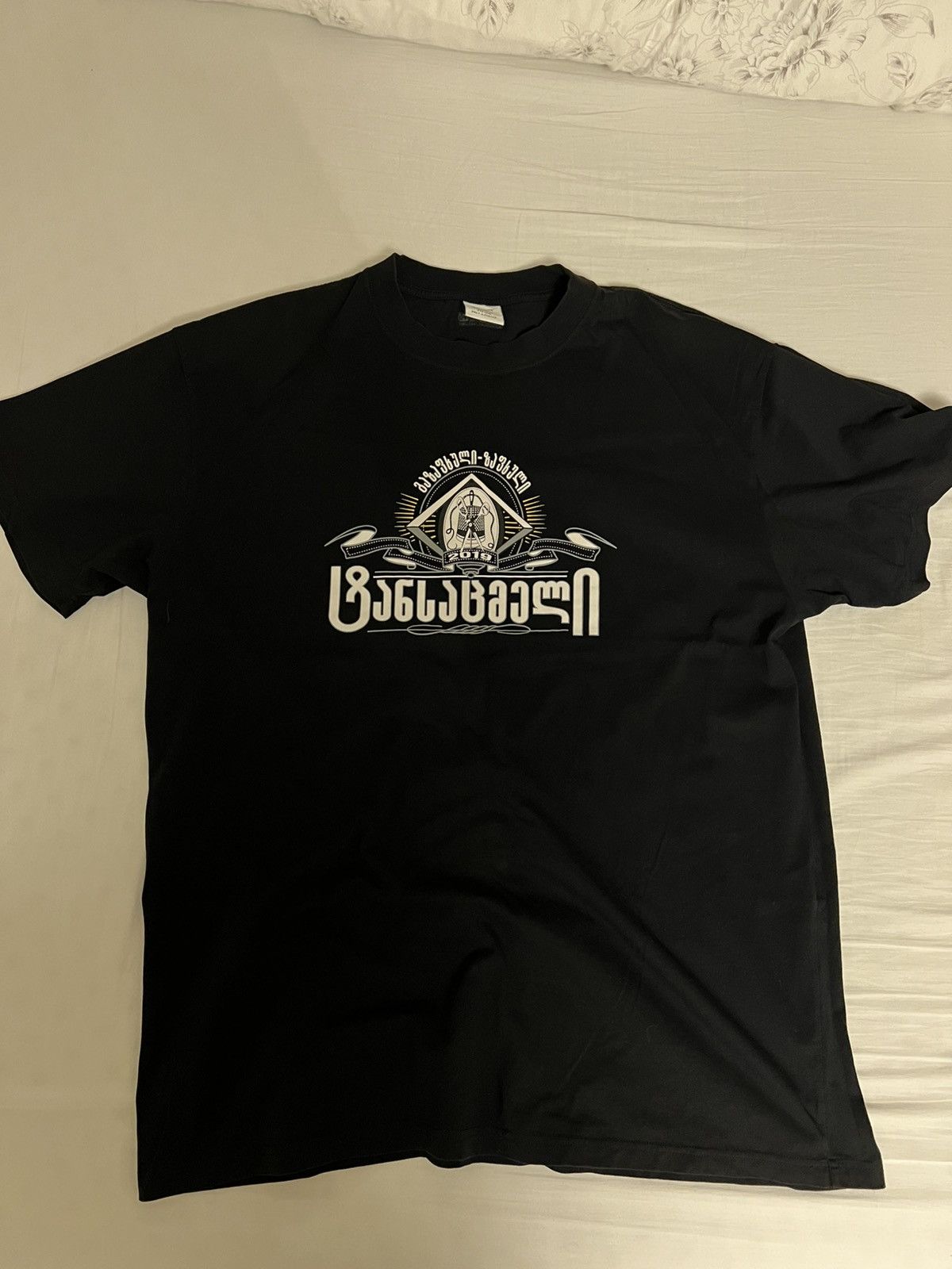 Vetements Georgian Writing T-Shirt