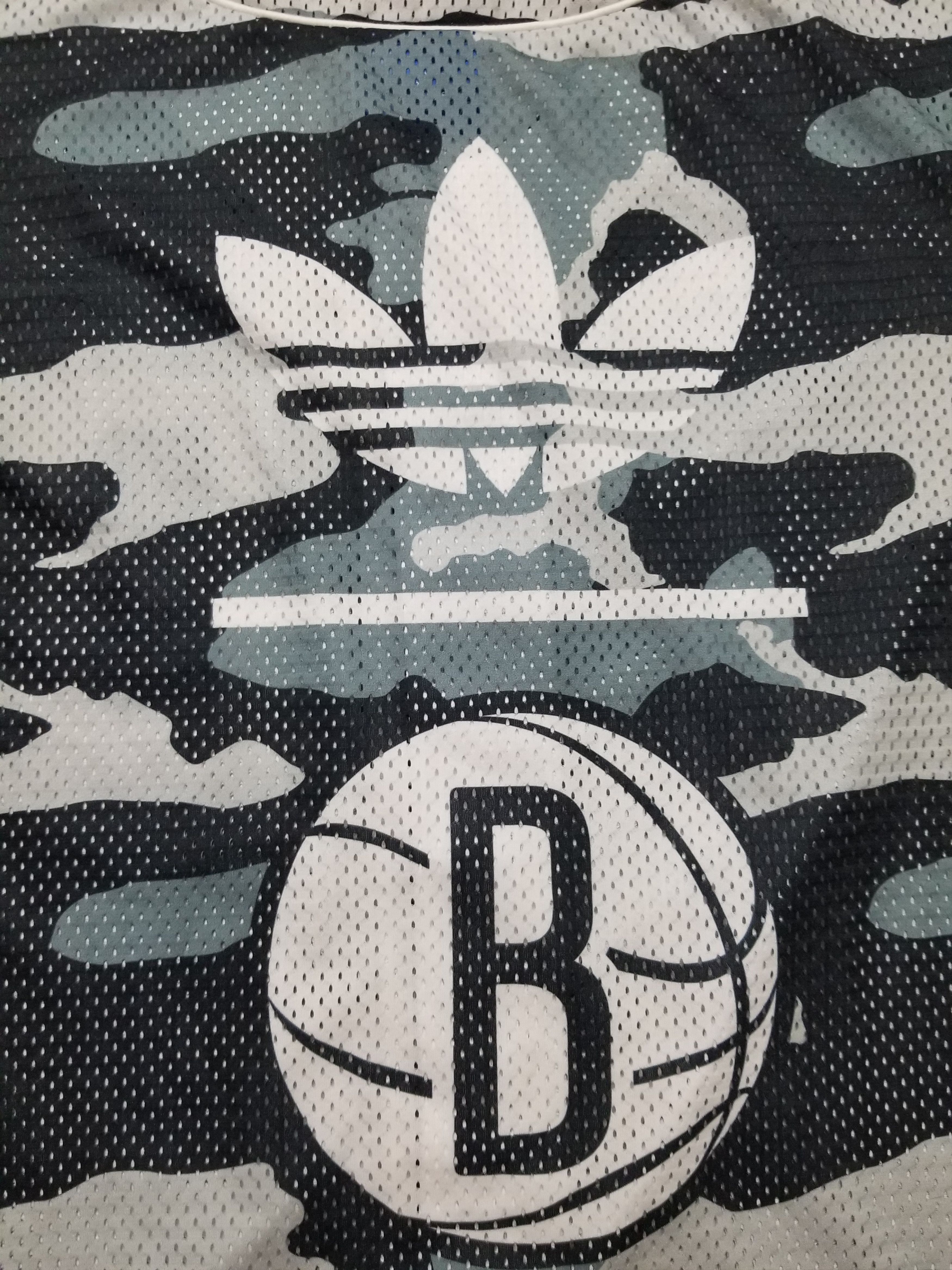 Adidas BROOKLYN NETS NBA BASKETBALL JERSEY ADIDAS ORIGINAL CAMO Size US M / EU 48-50 / 2 - 2 Thumbnail