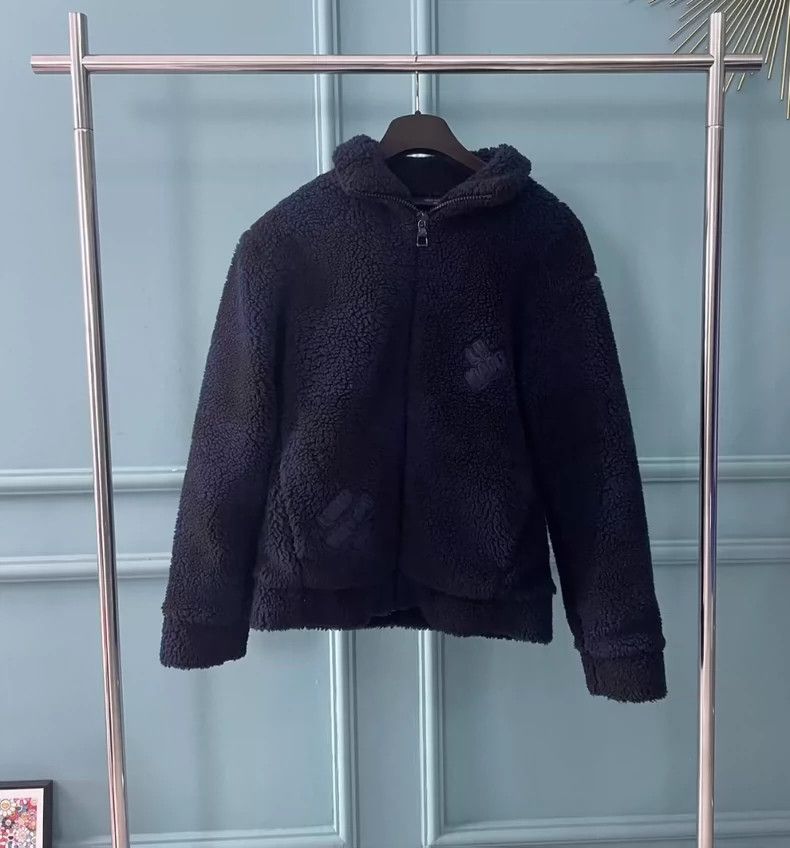 Louis Vuitton louis vuitton Blue double block lambswool teddy jacket 250 Size US S / EU 44-46 / 1 - 1 Thumbnail