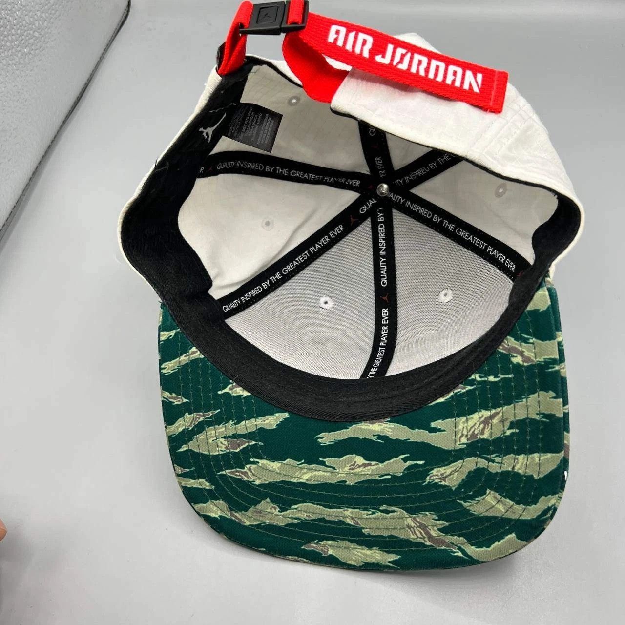 Jordan Brand Air Jordan Hat Men Jumpman City of Flight Strap Back Cap Size ONE SIZE - 2 Thumbnail