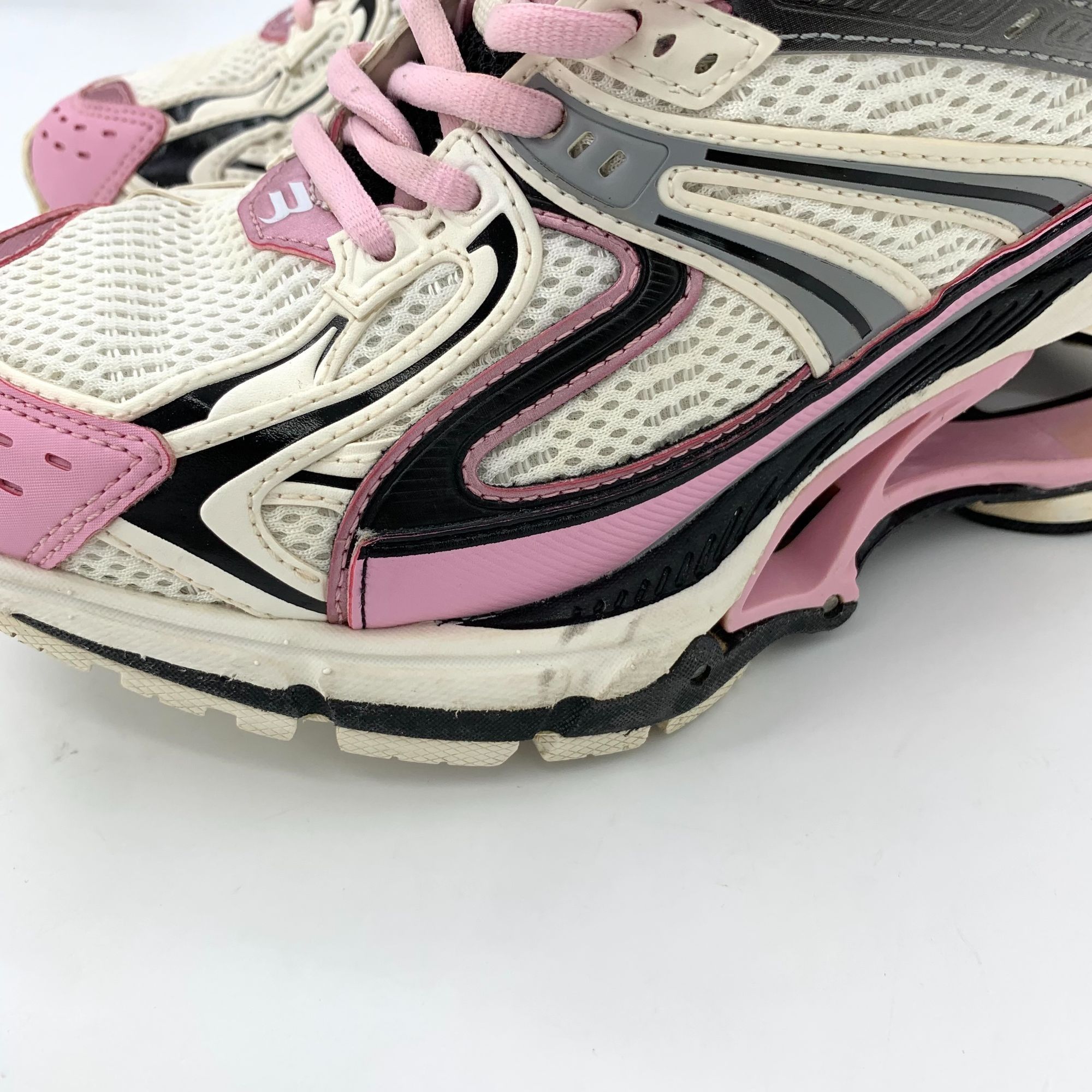 Balenciaga Balenciaga Womens Track 36 Sneakers Pink/White Mesh & Leathe Size US 6 / IT 36 - 5 Thumbnail