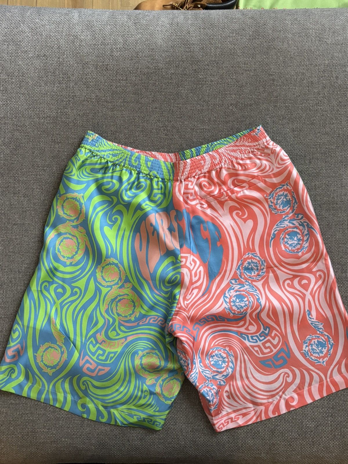 Versace VERSACE Medusa Music Print Bi-colour Silk Shorts Size US 34 / EU 50 - 5 Thumbnail
