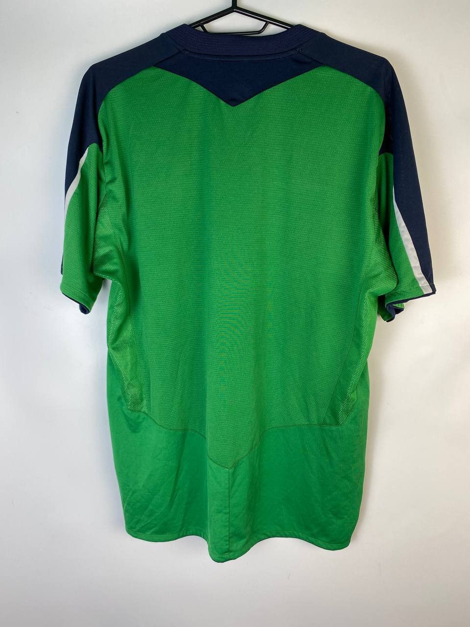 Umbro × Vintage Ireland National Team 2006 2007 Home Soccer Shirt Umbro Size US L / EU 52-54 / 3 - 6 Thumbnail