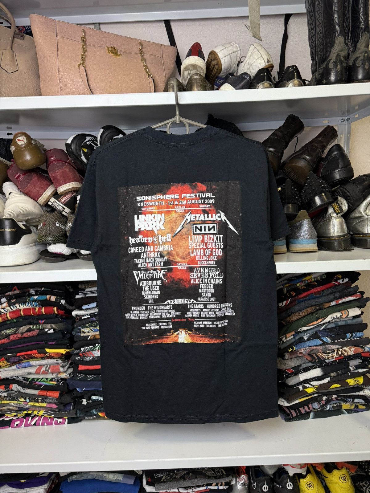 Vintage SONISPHERE 2009 METALLICA SLIPKNOT KORN VINTAGE GRAPHIC TEE Size US S / EU 44-46 / 1 - 3 Thumbnail