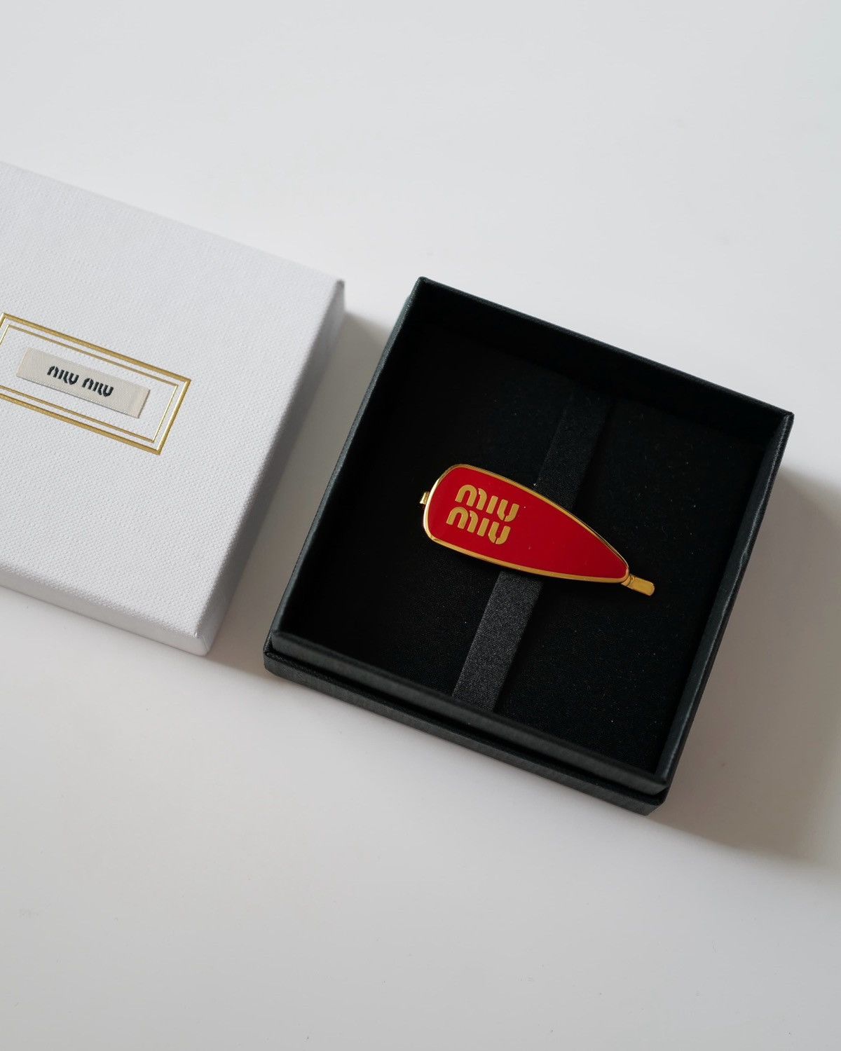 Miu Miu MIU MIU Enameled Metal Hair Clip RED Size ONE SIZE - 1 Thumbnail