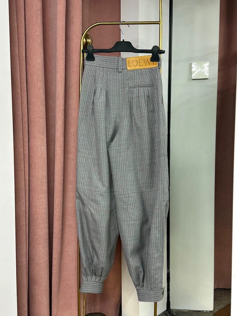 Loewe LOEWE Grey vertical striped trousers Size 42" / US 20 - 1 Thumbnail