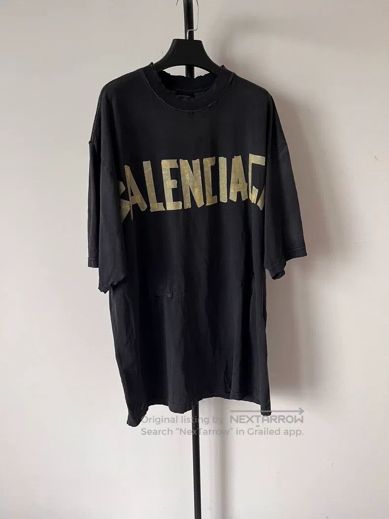 Balenciaga Balenciaga Tape Letter Logo Printed Plain Knit Round Neck Size US L / EU 52-54 / 3 - 1 Thumbnail