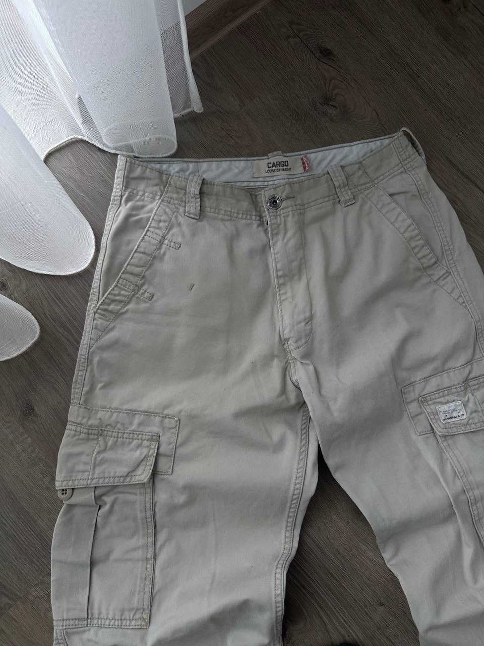 Levi's × Vintage Vintage Levis White Baggy Cargo Pants Size US 33 - 18 Thumbnail
