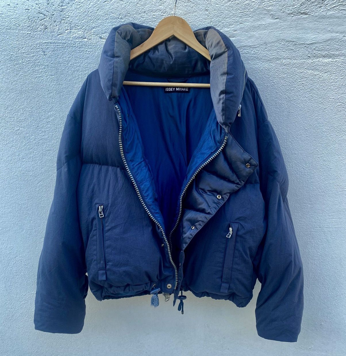 Issey Miyake Issey Miyake Puffer Jacket Rare Design Fashion Size US M / EU 48-50 / 2 - 3 Thumbnail
