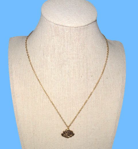 Other Gold Tone Metal Rose Flower Pendant Chain Necklace 18" Size ONE SIZE - 2 Thumbnail