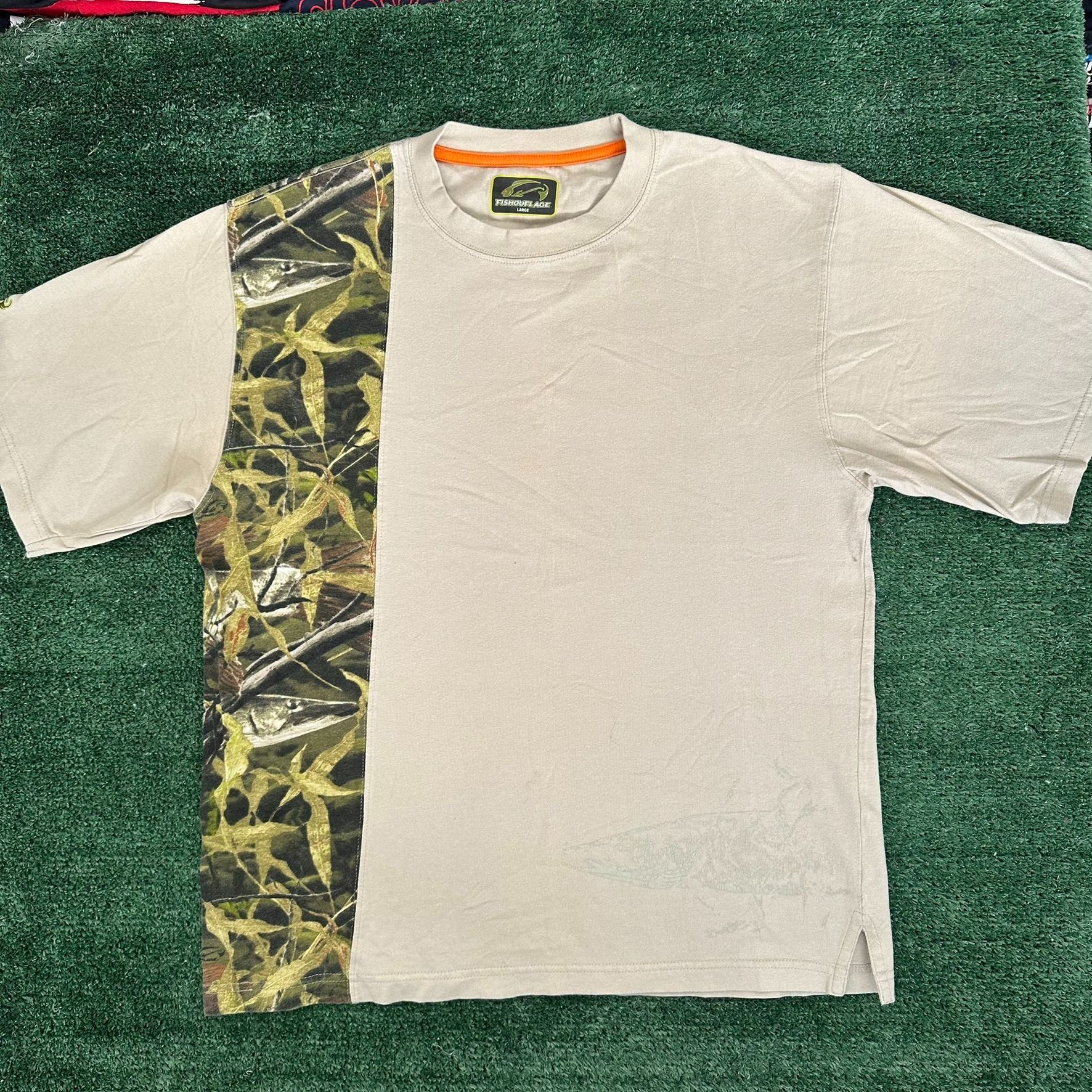 Vintage Vintage Y2K Fishouflage Musky Camo T-Shirt Fishing Outdoor B Size US L / EU 52-54 / 3 - 1 Thumbnail