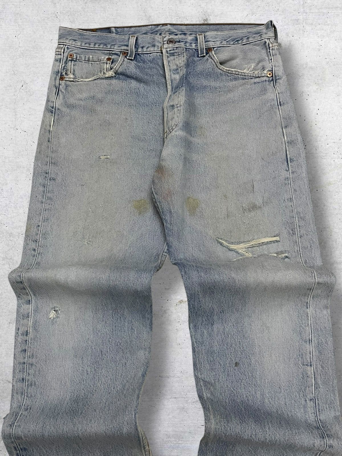 Levi's Vintage Clothing VINTAGE 501 LEVIS OG 90S DISTRESSED MUDWWASH STYLE DENIM Size US 34 / EU 50 - 4 Thumbnail