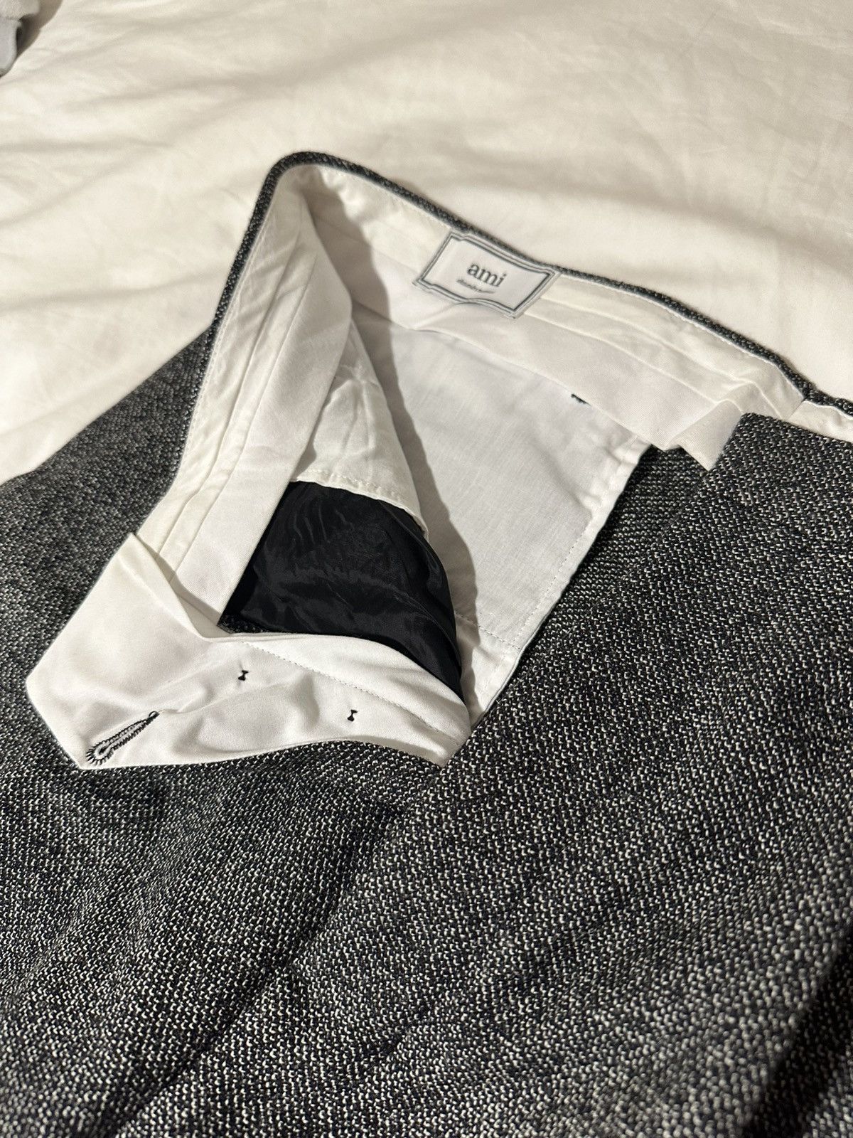 AMI Ami Carrot Fit Trousers, Virgin Wool and Cotton Size 40R - 3 Thumbnail