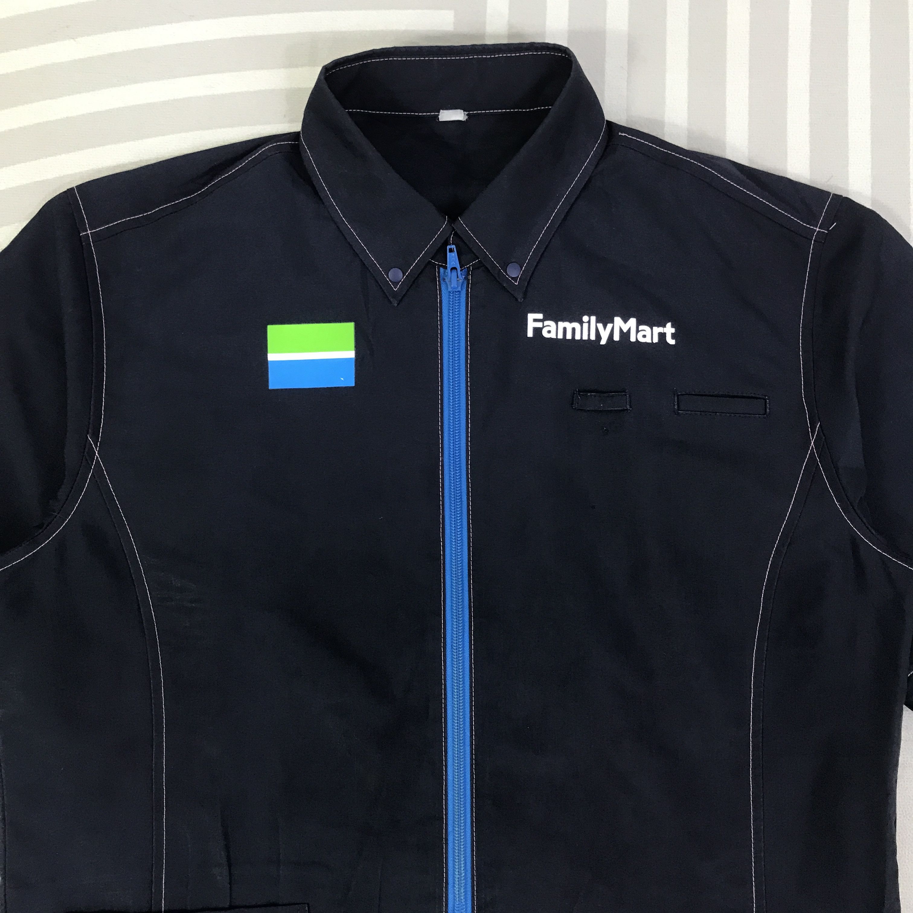 Japanese Brand Vintage Family Mart Staff Japan shirt Jacket K124B19 Size US M / EU 48-50 / 2 - 2 Thumbnail