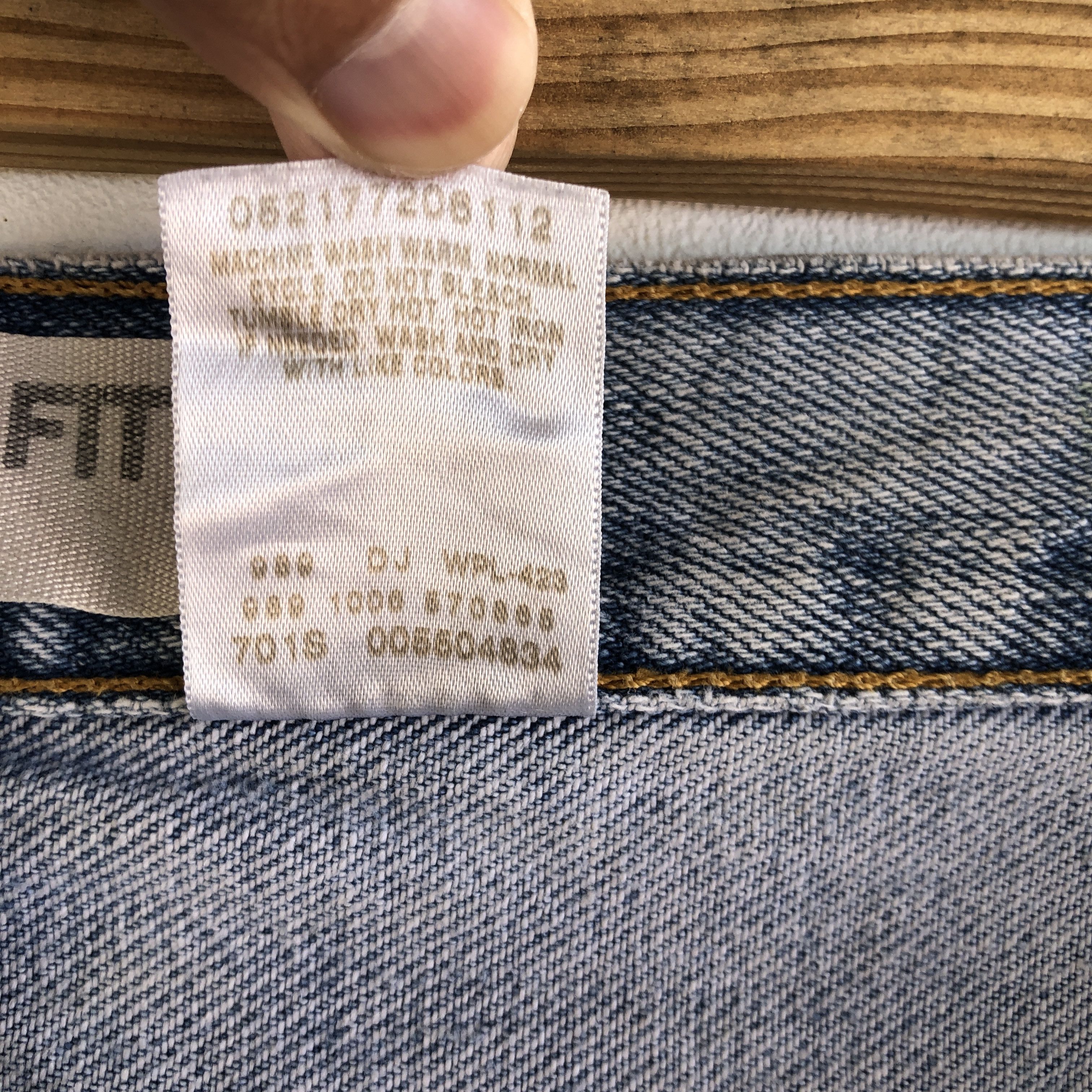 Levi's Vintage Levis 550 Sunfaded Jeans Light Wash Distressed Denim Size US 32 / EU 48 - 11 Thumbnail