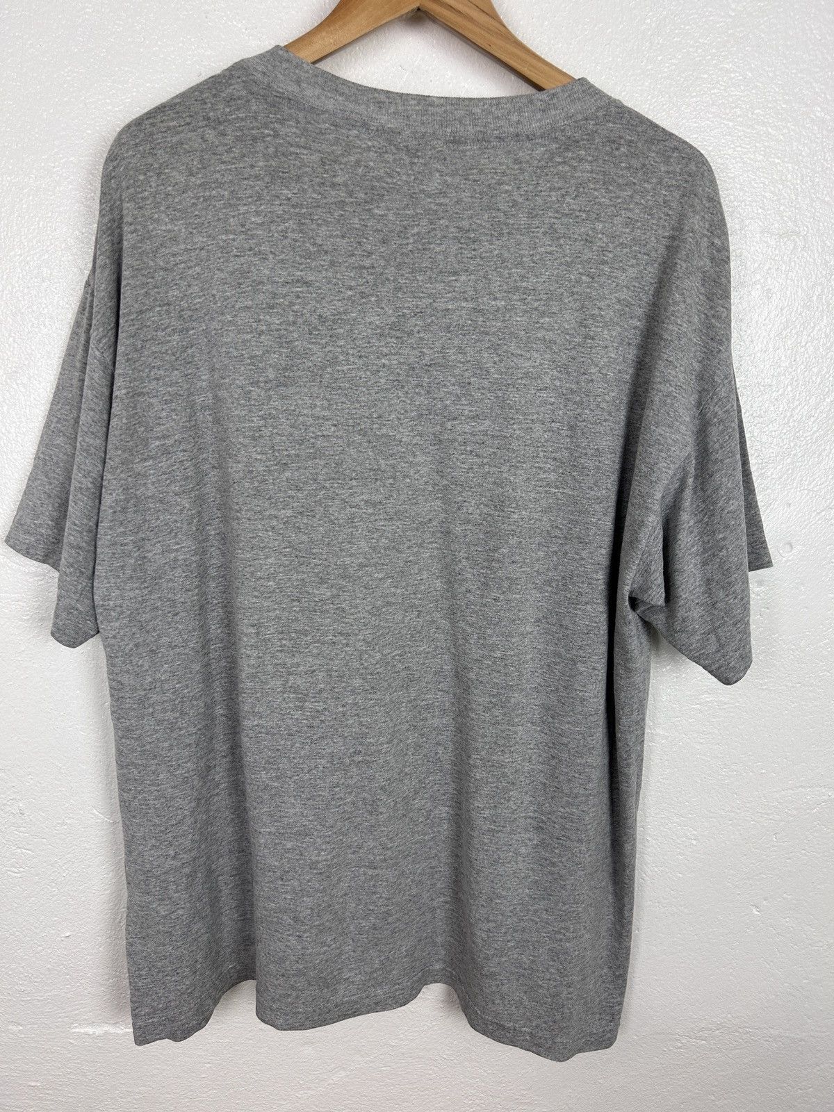 Vintage 90s Vintage University Of Michigan Center Logo T-Shirt Grey Size US XL / EU 56 / 4 - 5 Thumbnail