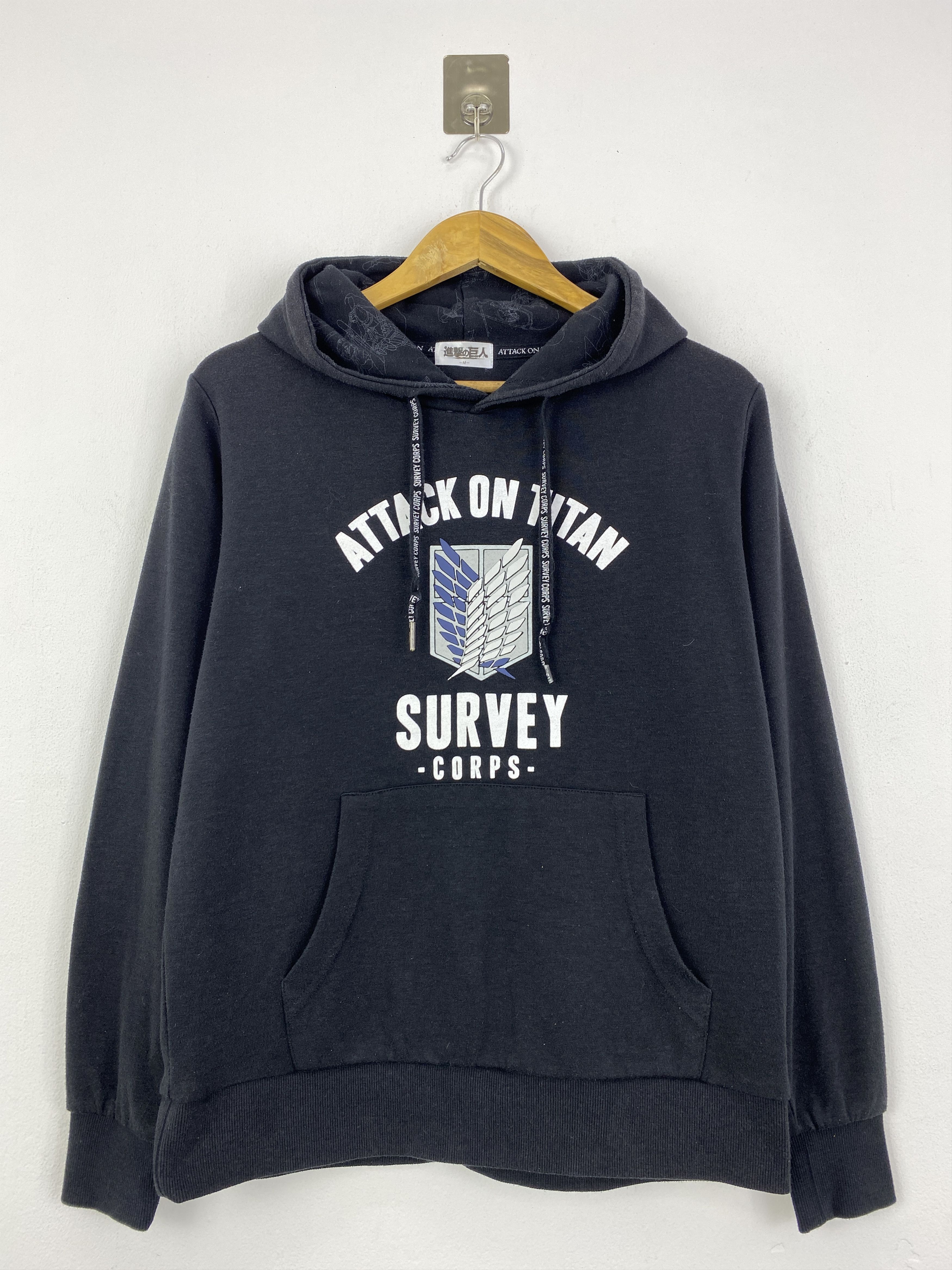 Anime Vintage Attack On Titan Pullover Hoodie SH0143 Size US M / EU 48-50 / 2 - 1 Thumbnail