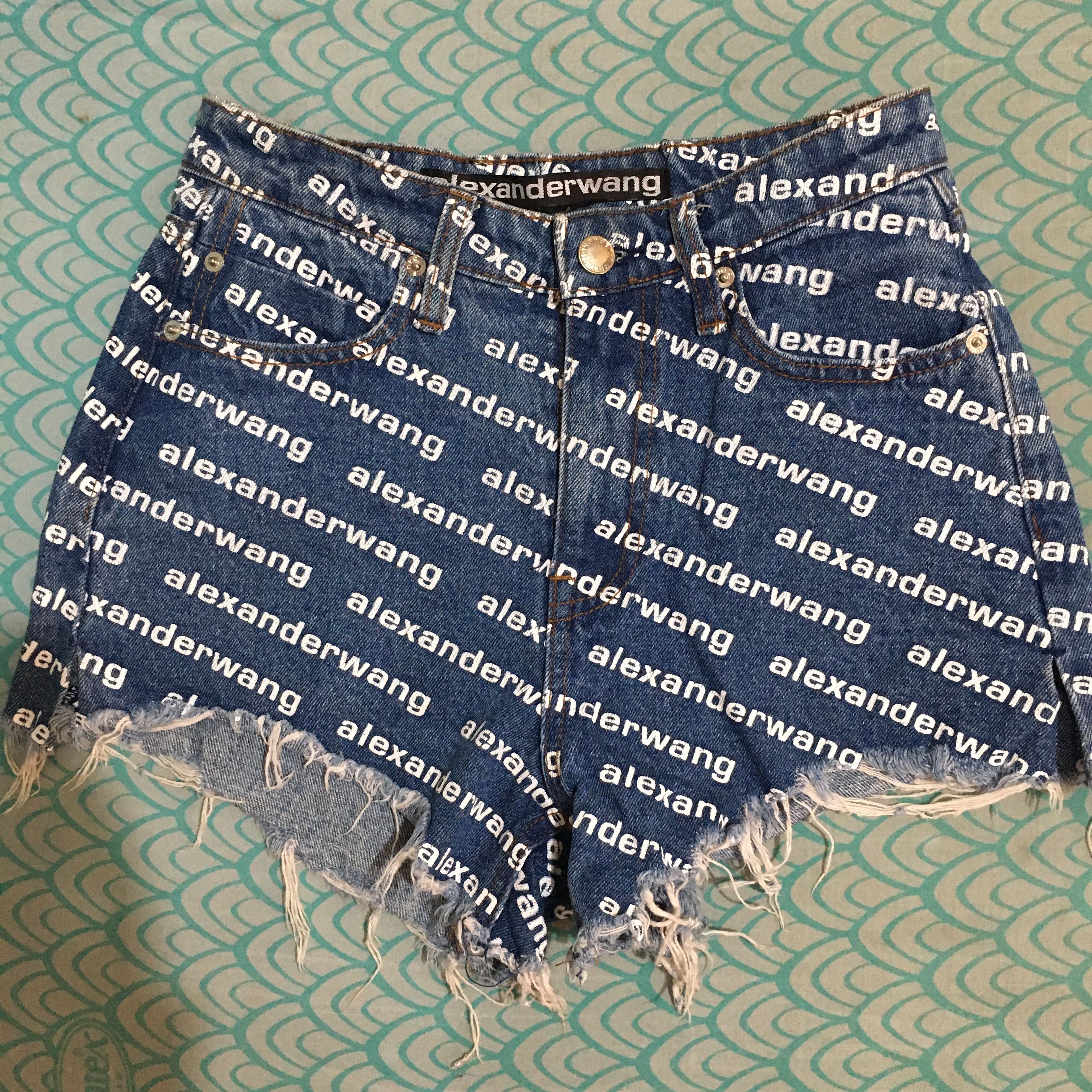 Alexander Wang ALEXANDERWANG BITE LOGO SHORT Size 26" / US 2 / IT 38 - 2 Thumbnail