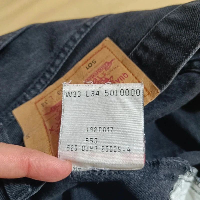 Levi's Vintage Levis 501 Black Jeans Made in USA fits W31 L29 1997 Size US 31 - 19 Thumbnail
