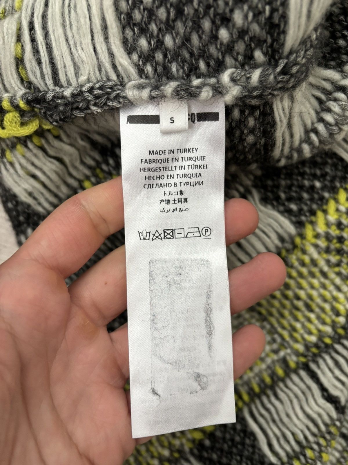 Alexander McQueen MCQ ALEXANDER MCQUEEN Checked knitted cardigan Size S / US 4 / IT 40 - 22 Thumbnail