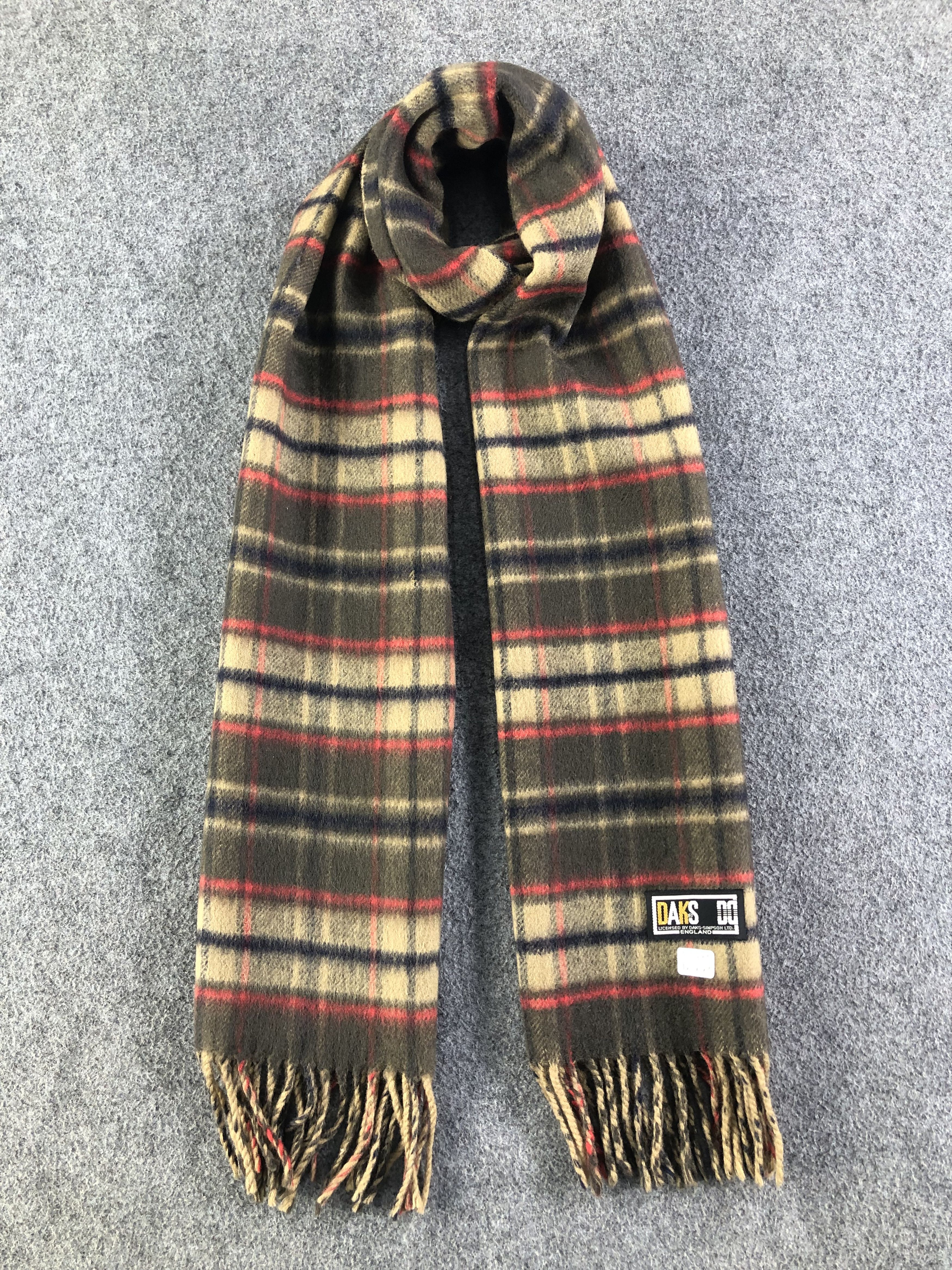 DAKS Daks Scarf / Muffler / Neckwear Size ONE SIZE - 1 Thumbnail
