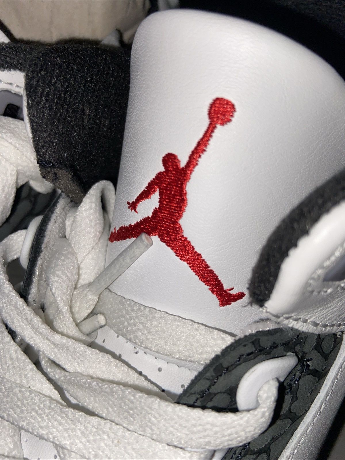 Jordan Brand Air Jordan 3 Retro 'Cement Grey' Size 11.5 Size US 11.5 / EU 44-45 - 19 Thumbnail