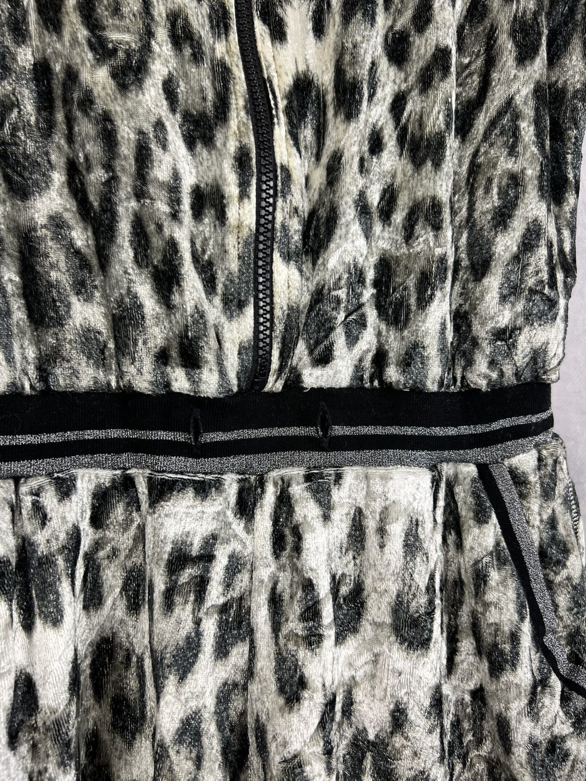 Roberto Cavalli ROBERTO CAVALLI- ANIMAL PRINT- SIGNATURE- JUMPSUIT SZ 42 Size 28" / US 6 / IT 42 - 17 Thumbnail