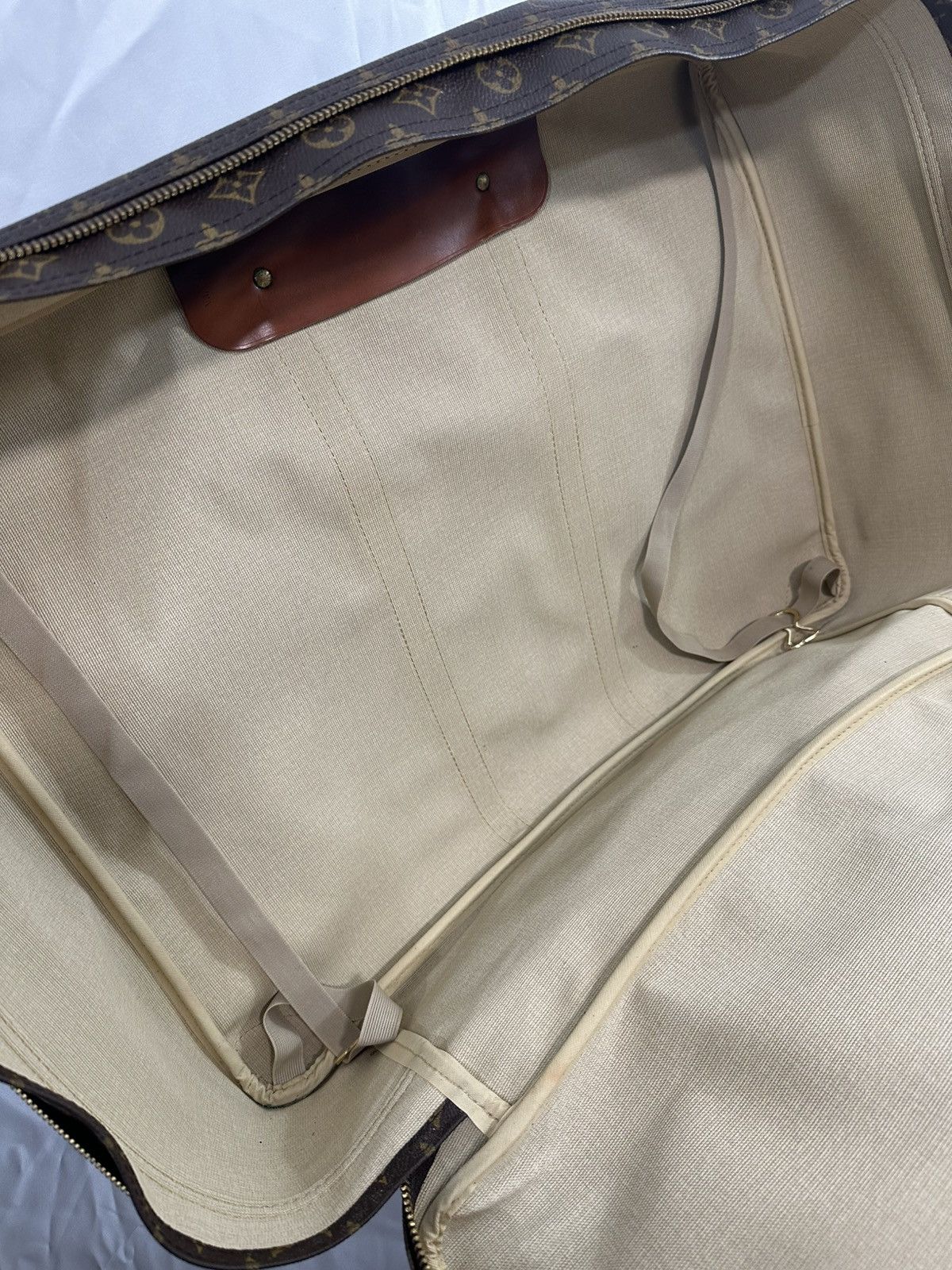 Louis Vuitton Louis Vuitton Luggage Size ONE SIZE - 14 Thumbnail