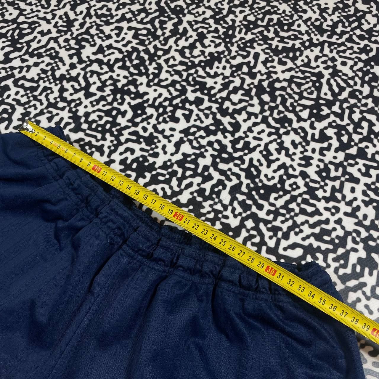 Umbro Vintage 90s Umbro Monogram Casual Sport Retro Shorts Size US 36 / EU 52 - 9 Thumbnail