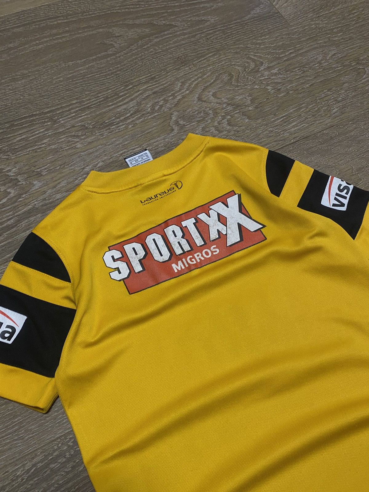 Nike × Vintage Vintage Nike 2015-16 Young Boys Home Shirt KidsXS Size US XS / EU 42 / 0 - 12 Thumbnail