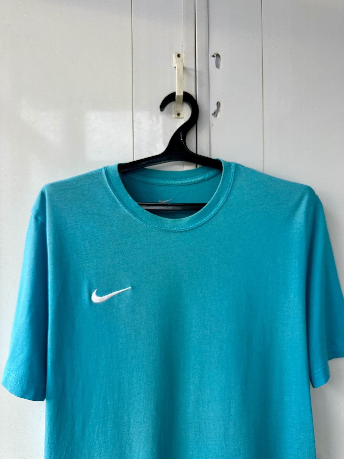 Nike Vintage Nike T-shirt Swoosh Logo Size US L / EU 52-54 / 3 - 8 Thumbnail