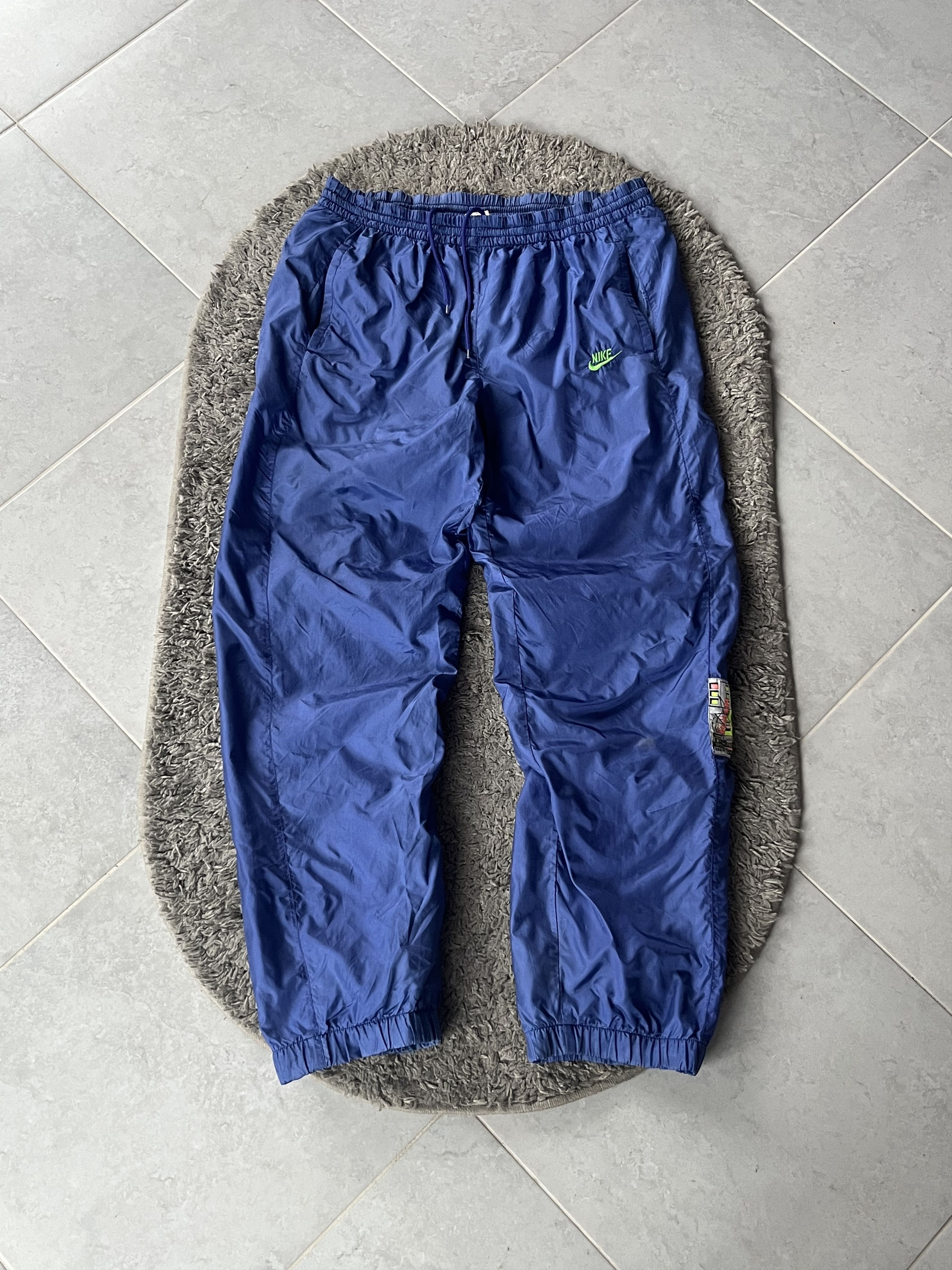 Nike Vintage Pants Nike Very Rare 100% Nylon Y2K Style Streetwear Size US 34 / EU 50 - 1 Thumbnail
