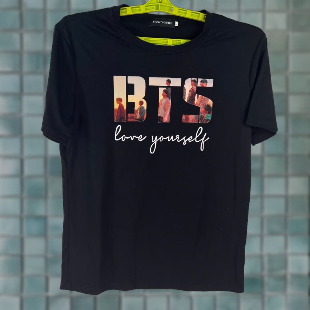 Vintage BTS Band Love Yourself Tour Shirt T Shirt Adult Size L Black Graphic Seoul Mens Size US L / EU 52-54 / 3 - 1 Thumbnail
