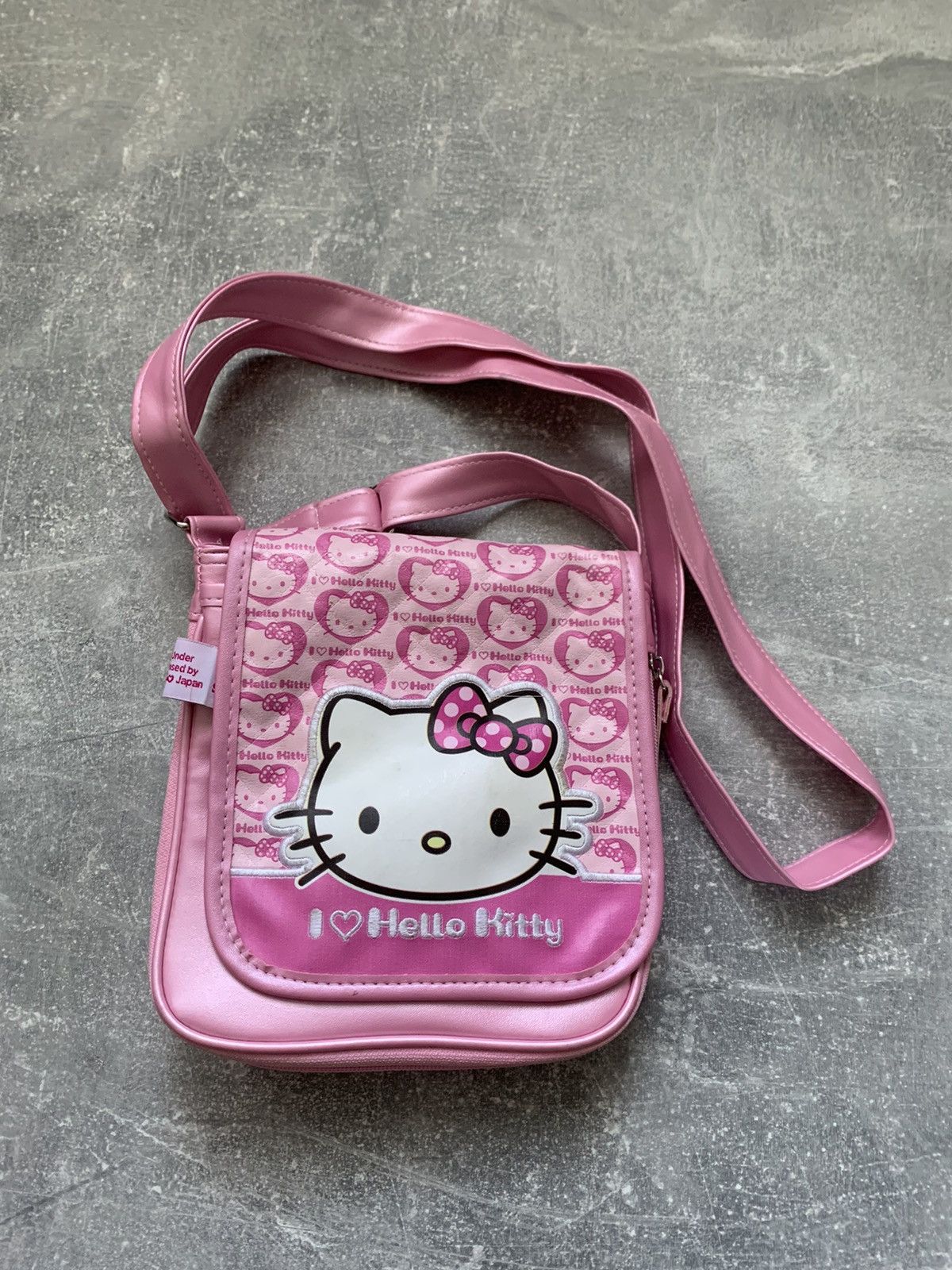 Anime × Japanese Brand SICK🔥Hello Kitty Crossbody Sling Bag Size ONE SIZE - 1 Thumbnail