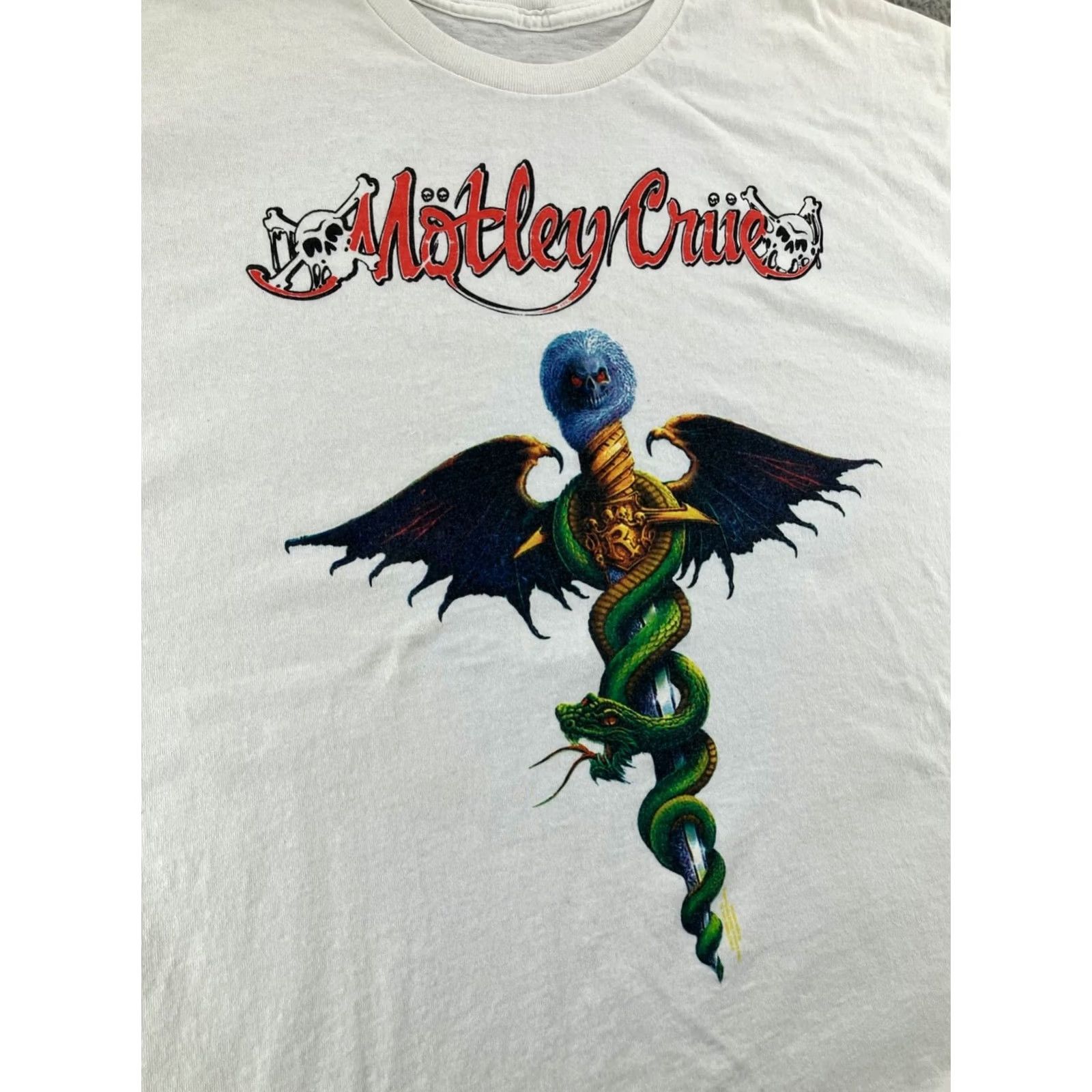 Vintage VINTAGE Motley Crue Shirt Mens 2XL White Band Tee Snake Skull Wings T-Shirt Rock Motorhead? Size US XXL / EU 58 / 5 - 4 Thumbnail