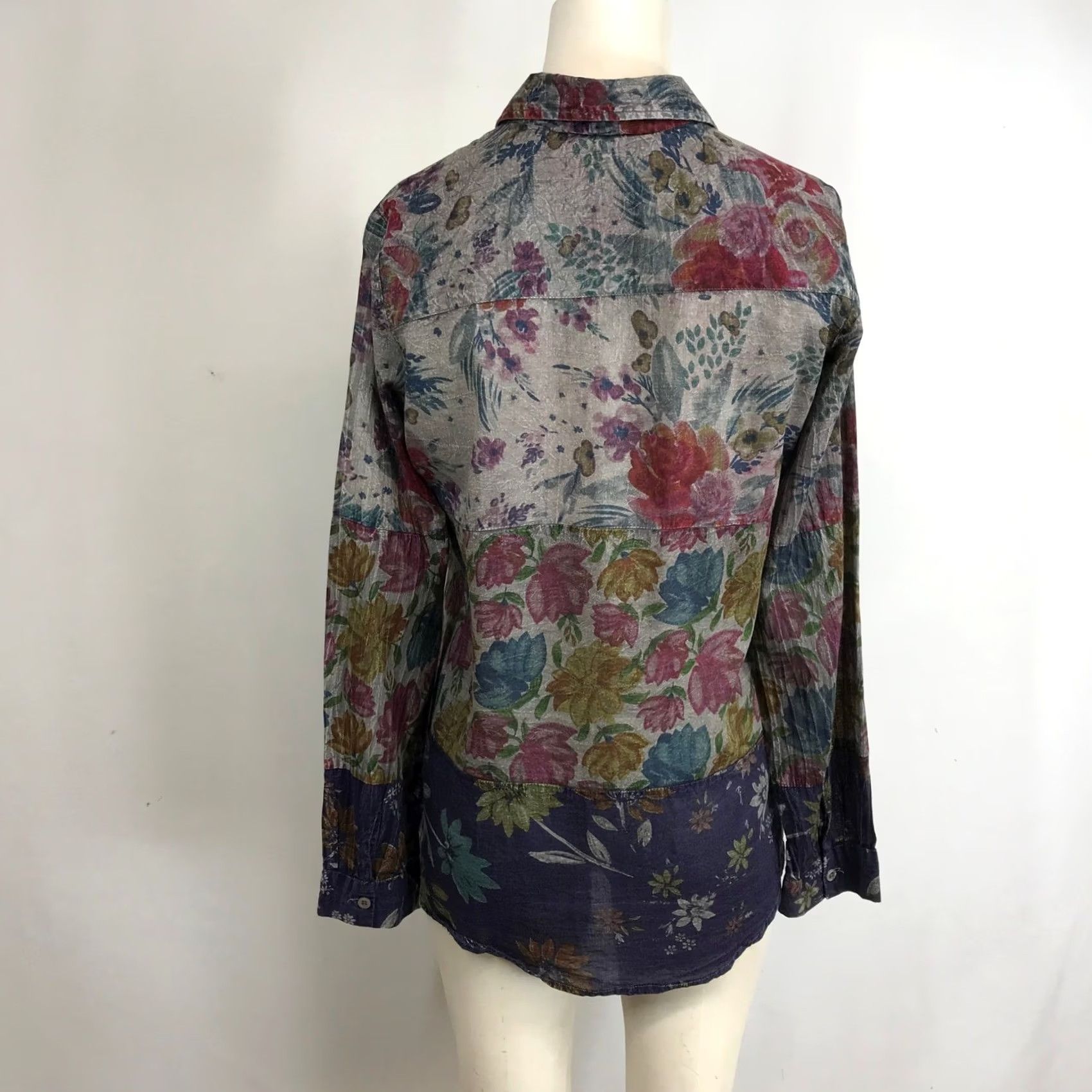 Vintage VINTAGE Goa Patchwork Floral Button Down Shirt Women's S Long Sleeve Size S / US 4 / IT 40 - 4 Thumbnail