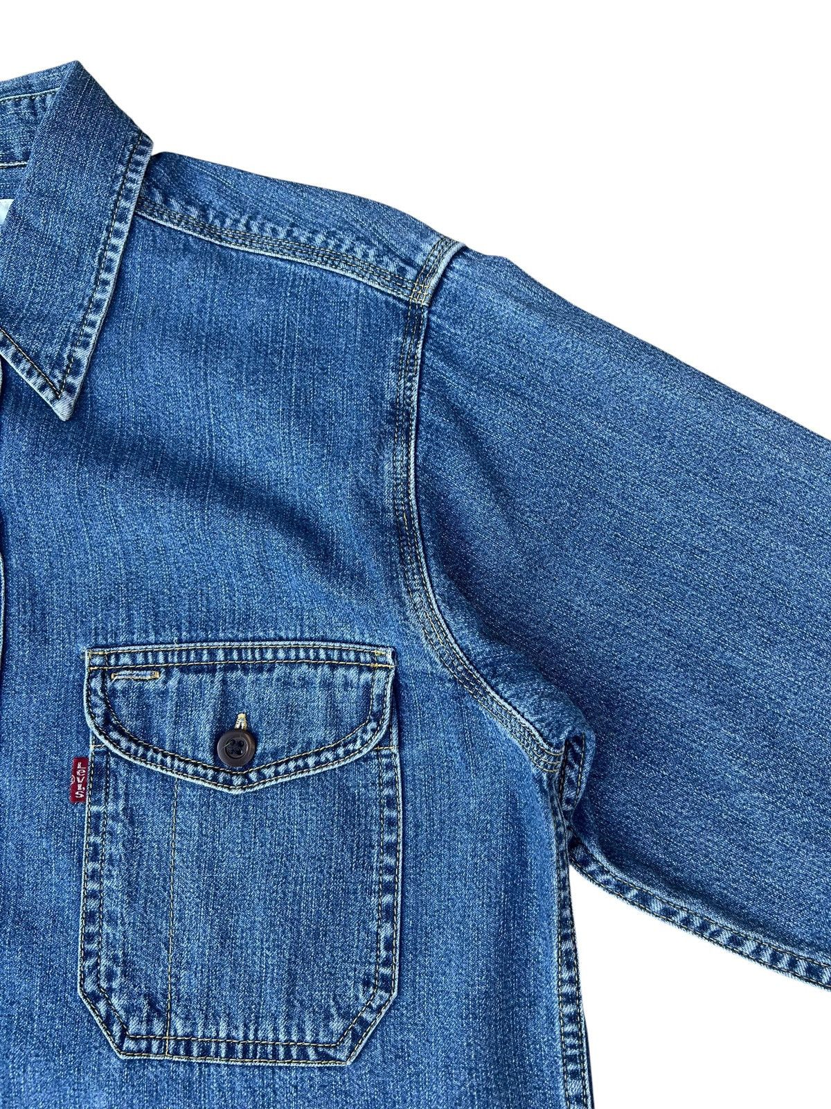 Levi's Vintage 1998 Levi’s Fade Blue Denim Work Shirt Size US M / EU 48-50 / 2 - 6 Thumbnail