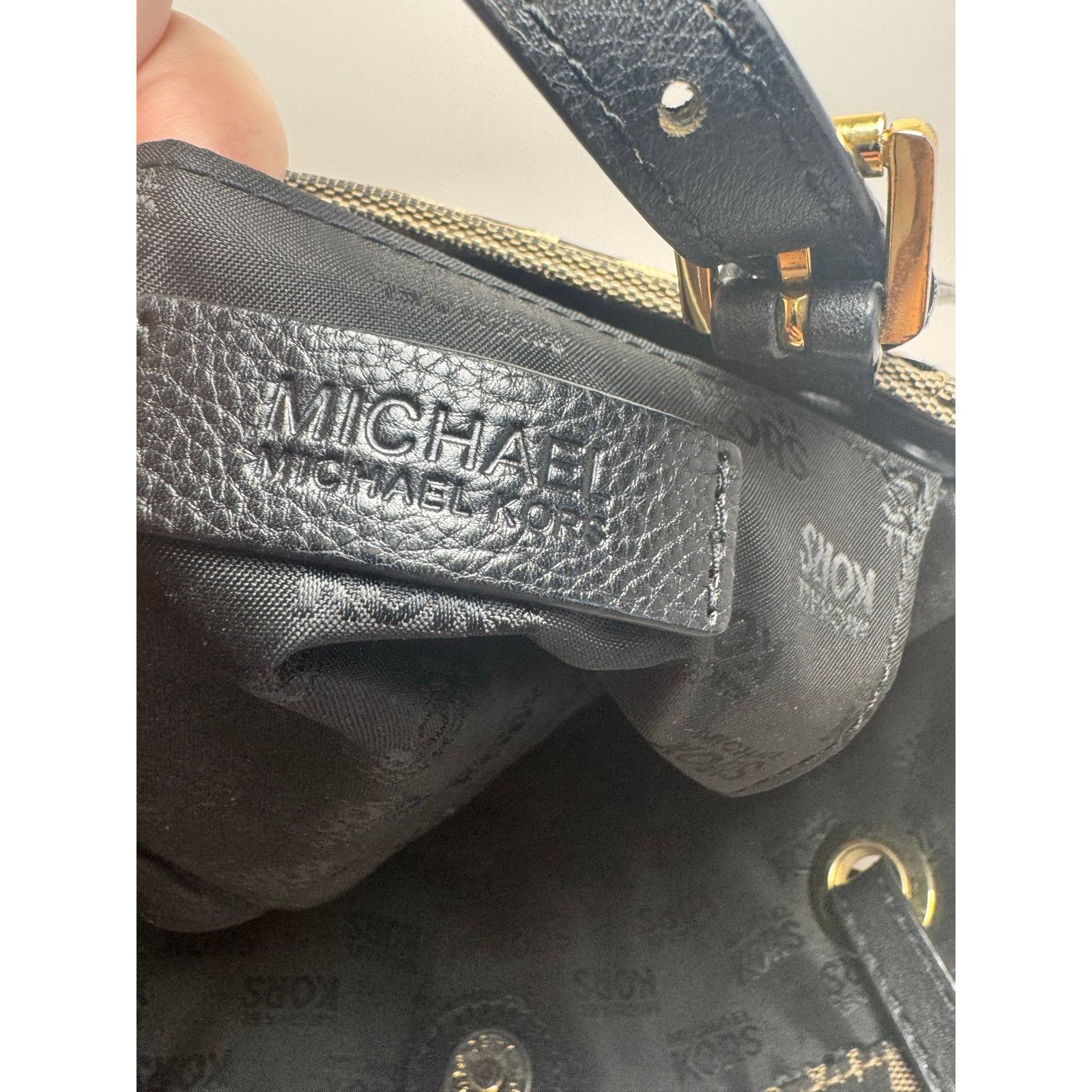 Michael Kors Michael Kors Jet Set Monogram Black & Grey Tote w/Leather Size ONE SIZE - 6 Thumbnail